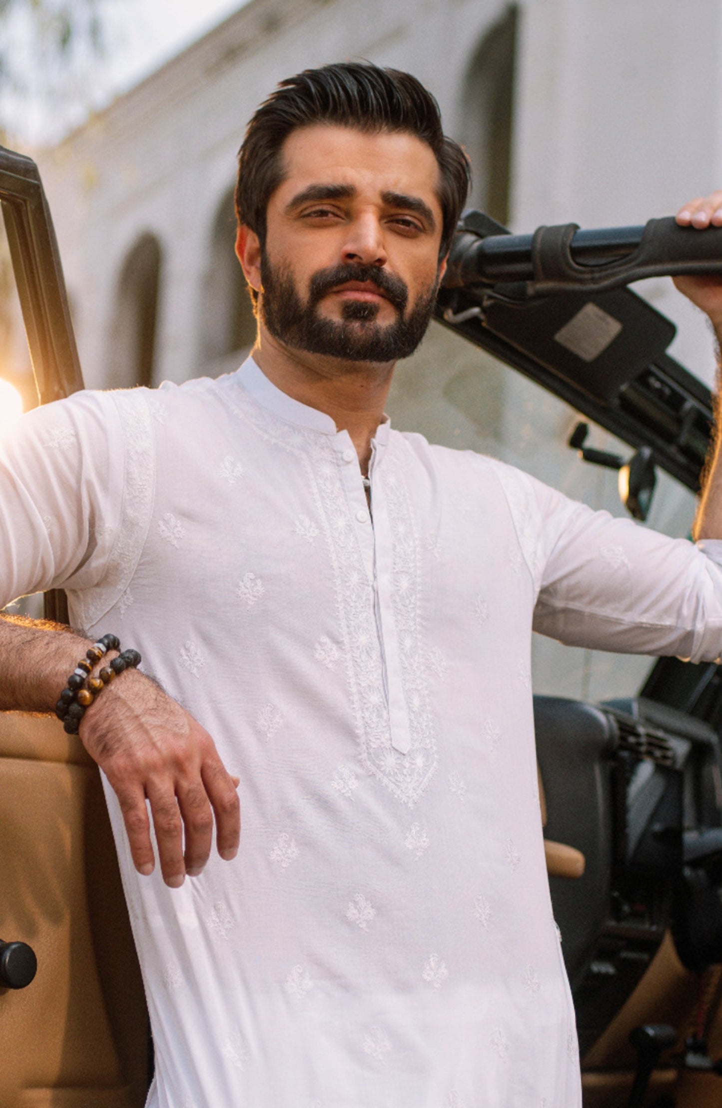 Men's Lawn Embroidered Kurta - SMK711125