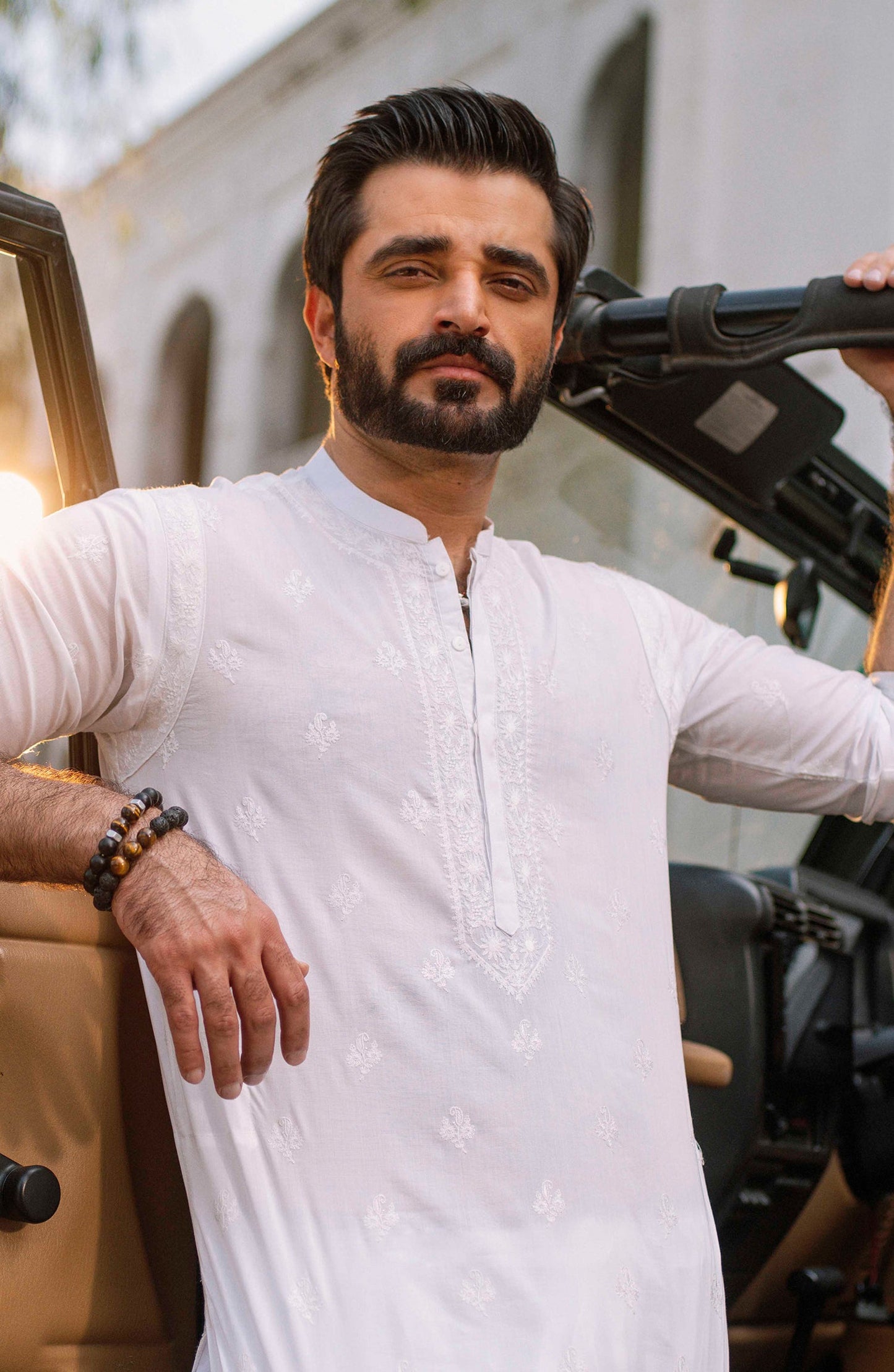 Men's Lawn Embroidered Kurta - SMK711125