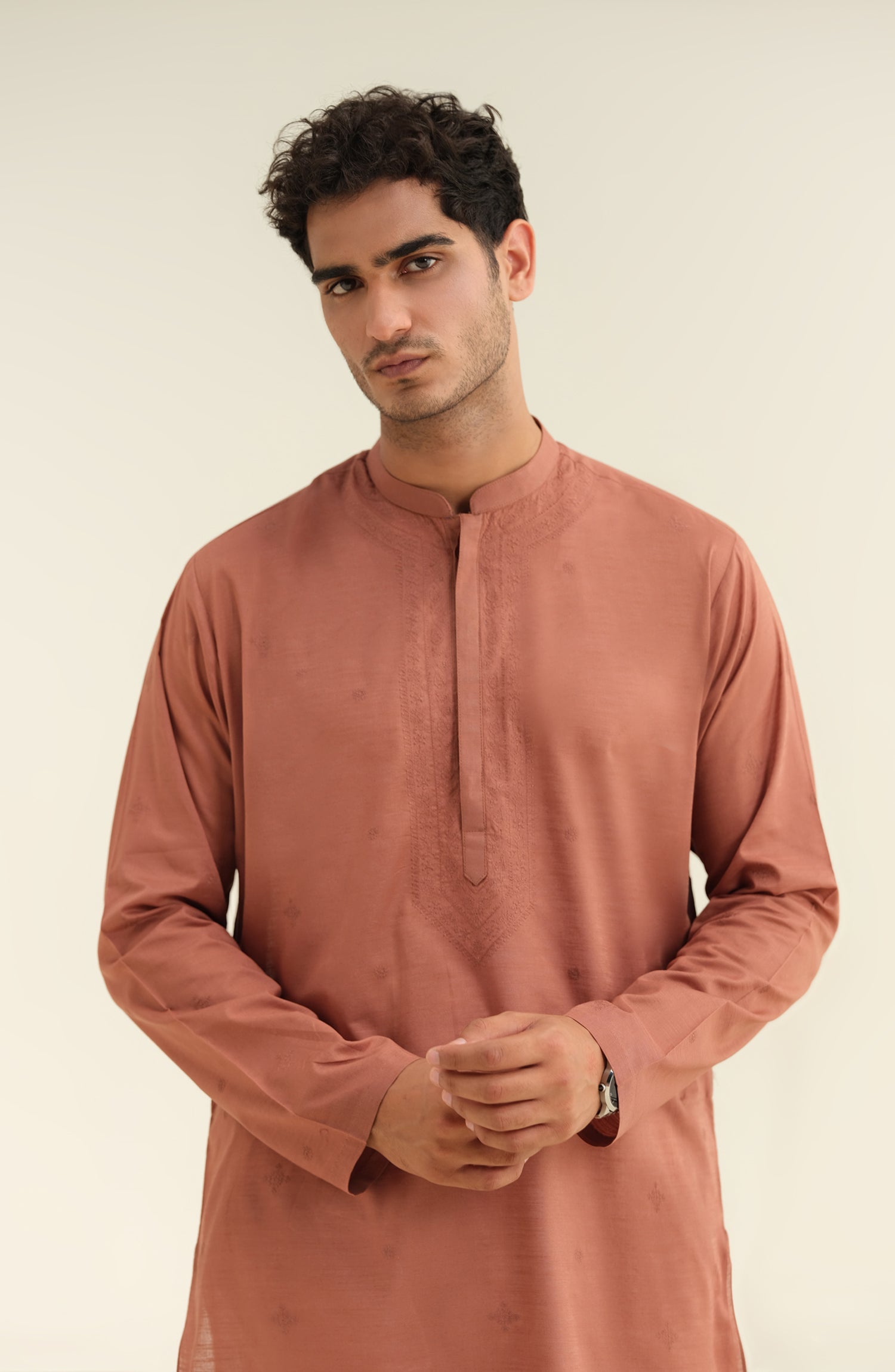Men's Embroidered Kurta - Shop Now at Shahnameh