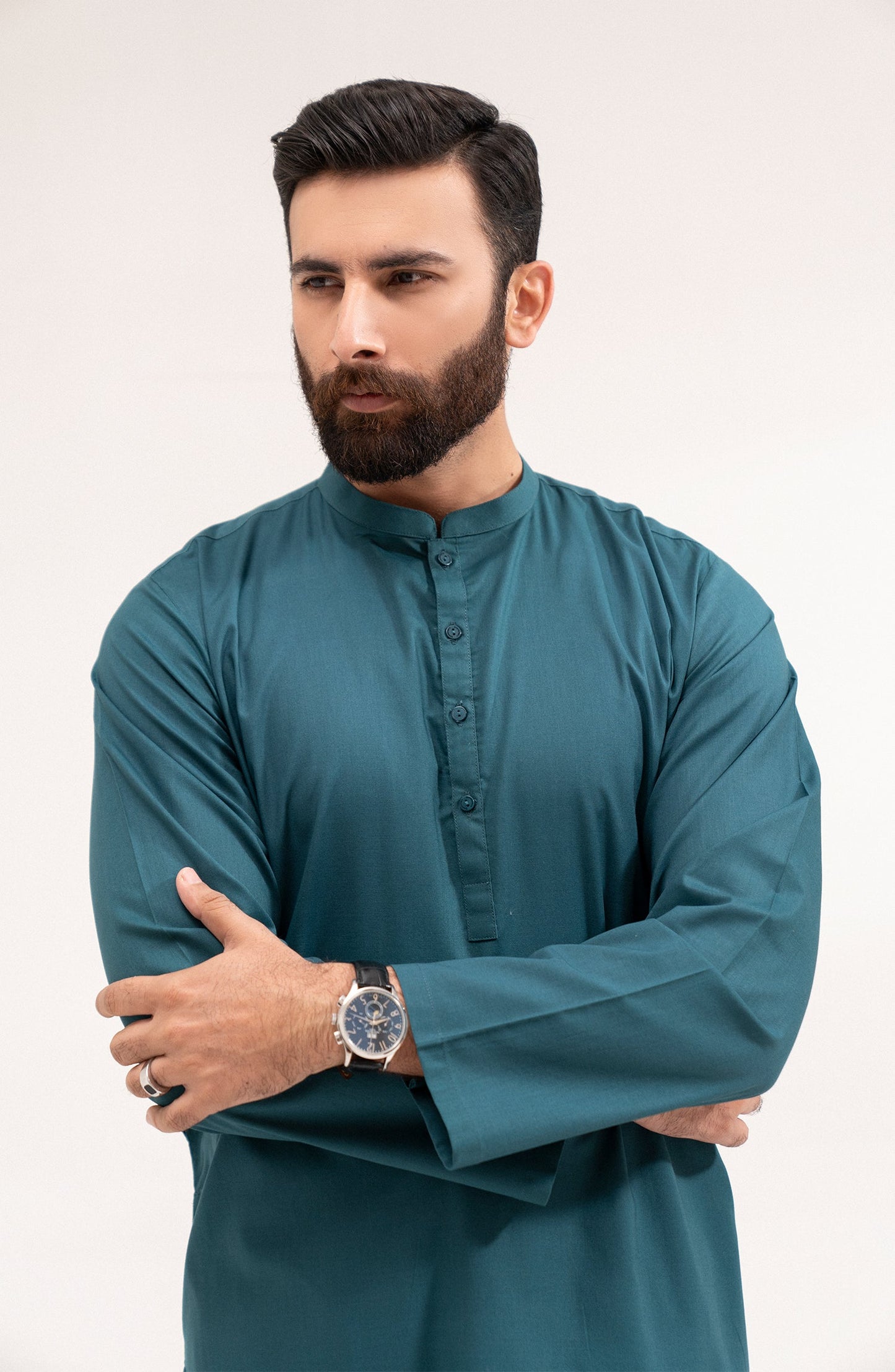 Men's Kurta-Regular Fit - Shop Now at Shahnameh