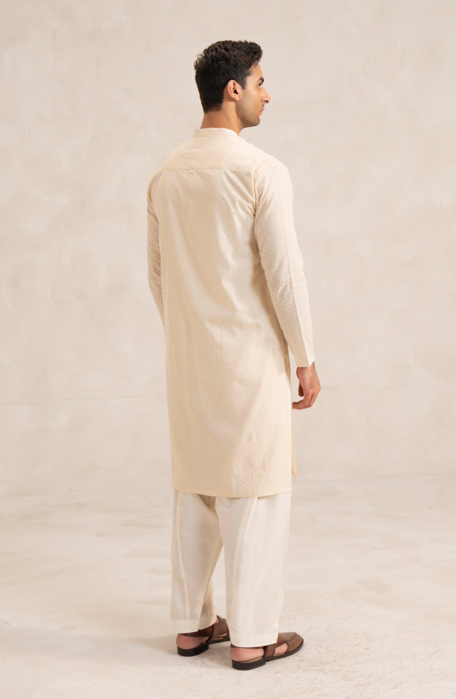 Men's Jacquard Kurta - Shop Now at Shahnameh