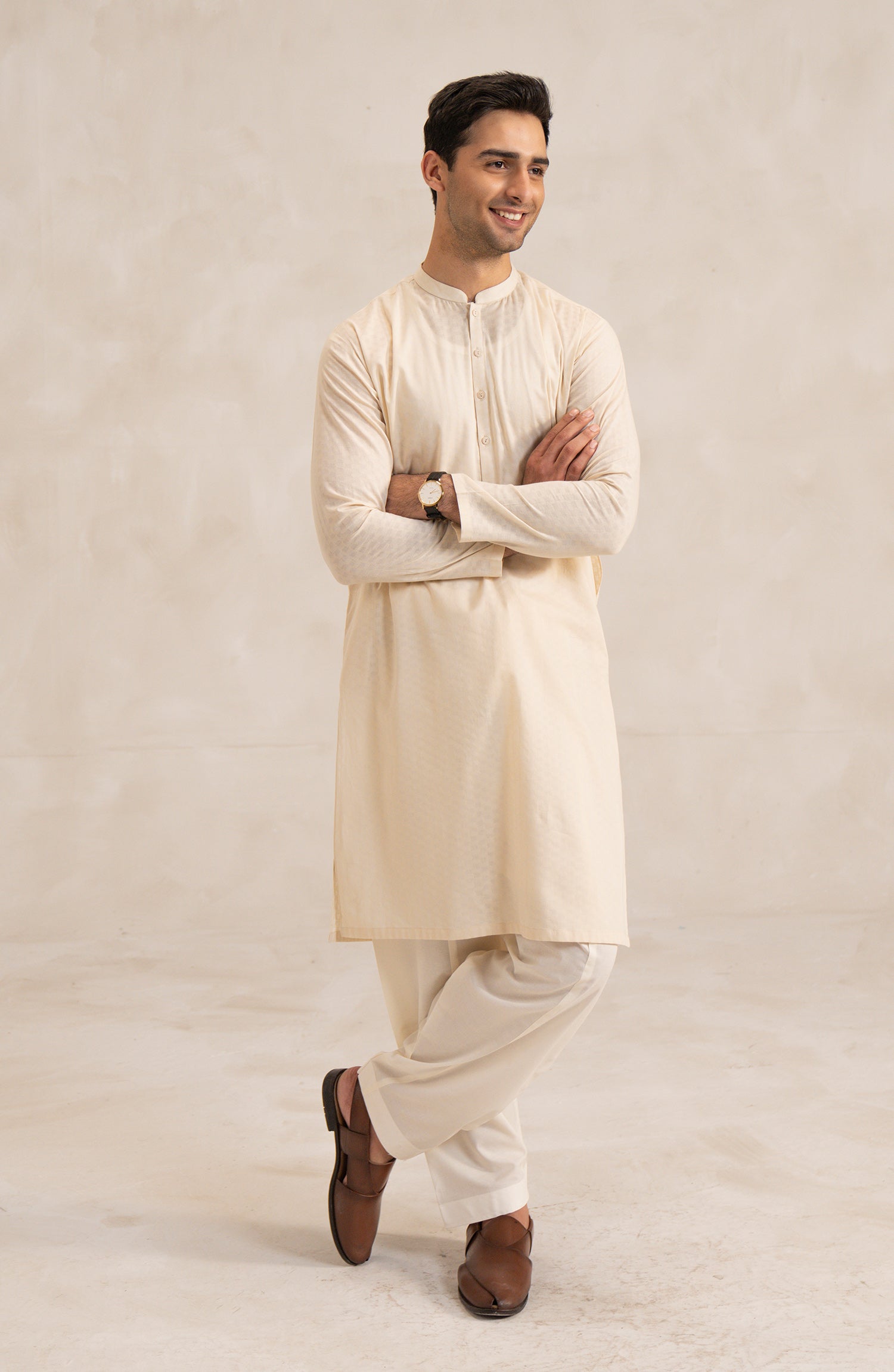 Men's Jacquard Kurta - Shop Now at Shahnameh