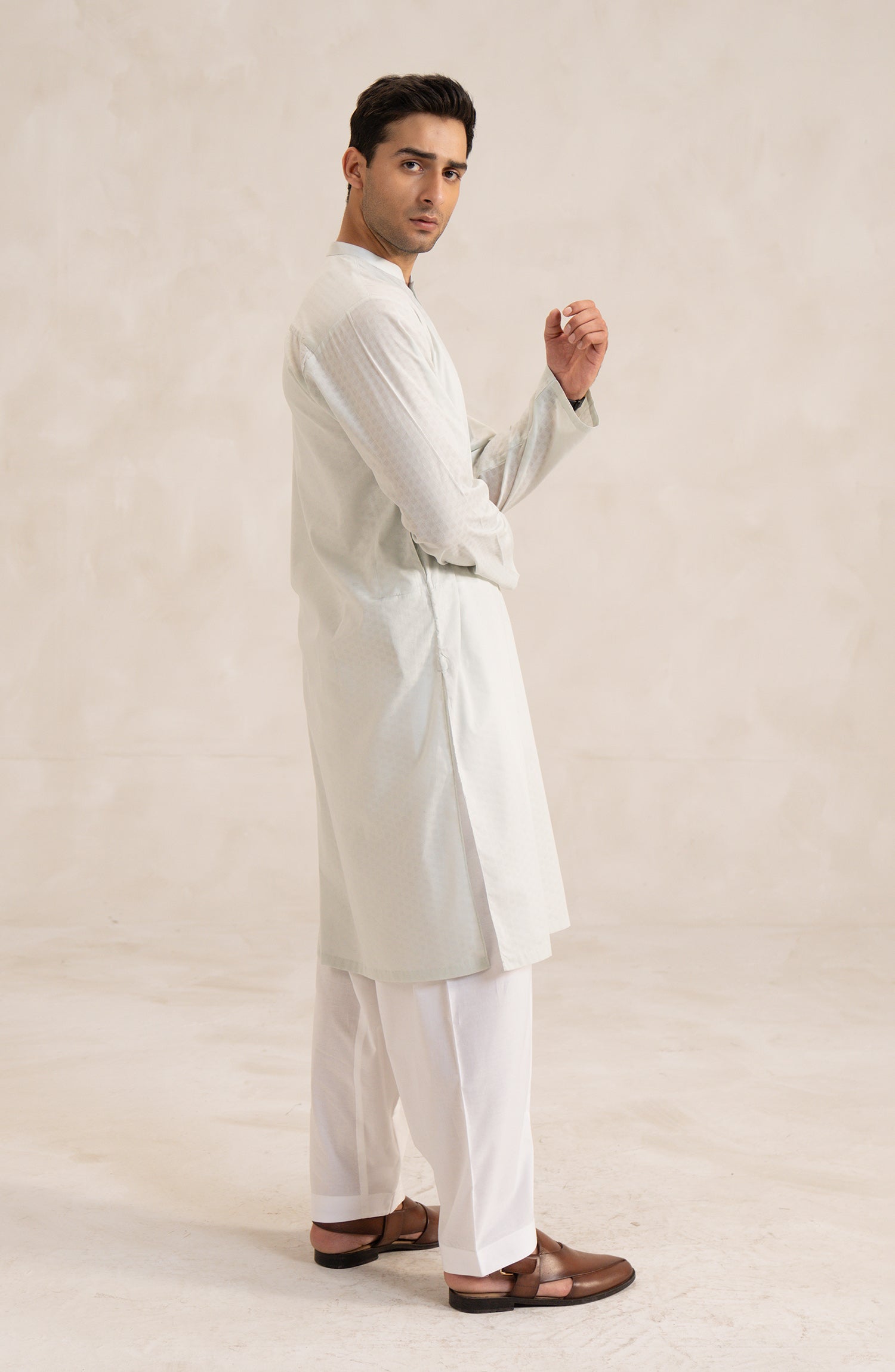 Men's Jacquard Kurta - Shop Now at Shahnameh