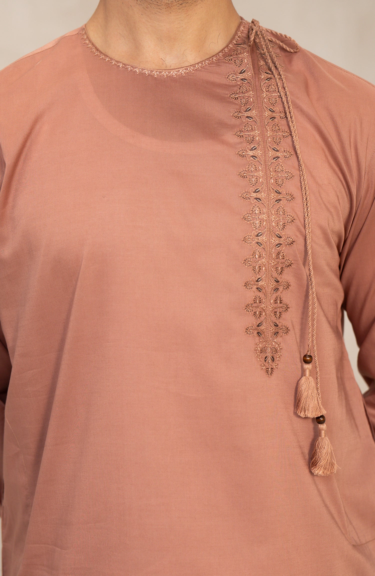 Men's Neck Binding Embroidered Kurta - Shop Now at Shahnameh