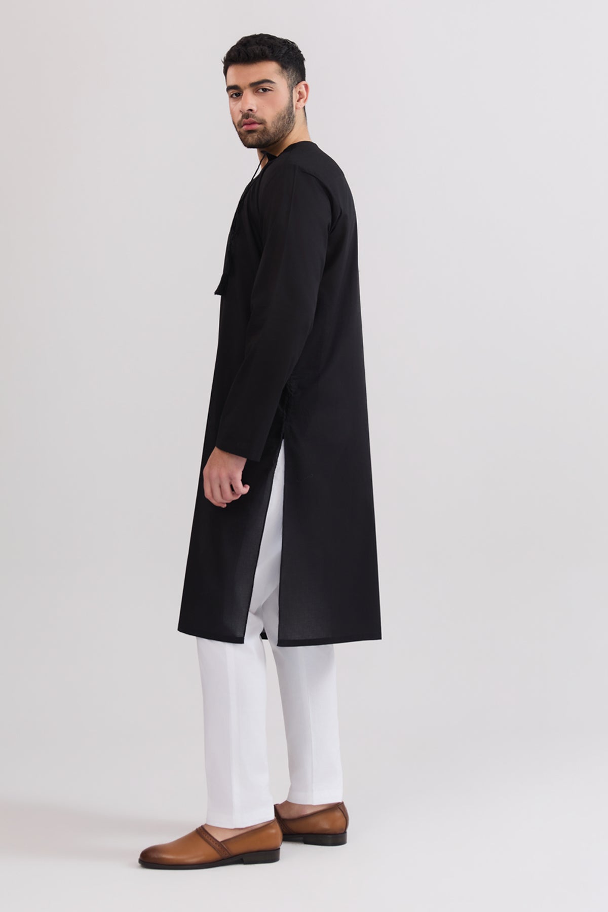 Men Embroidered Kurta - SMK825225 - Shop Now at Shahnameh