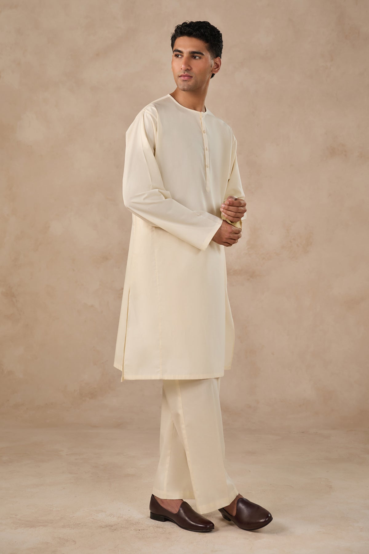 Ali Garh Kurta Shalwar - SMS200126 - Shop Now at Shahnameh
