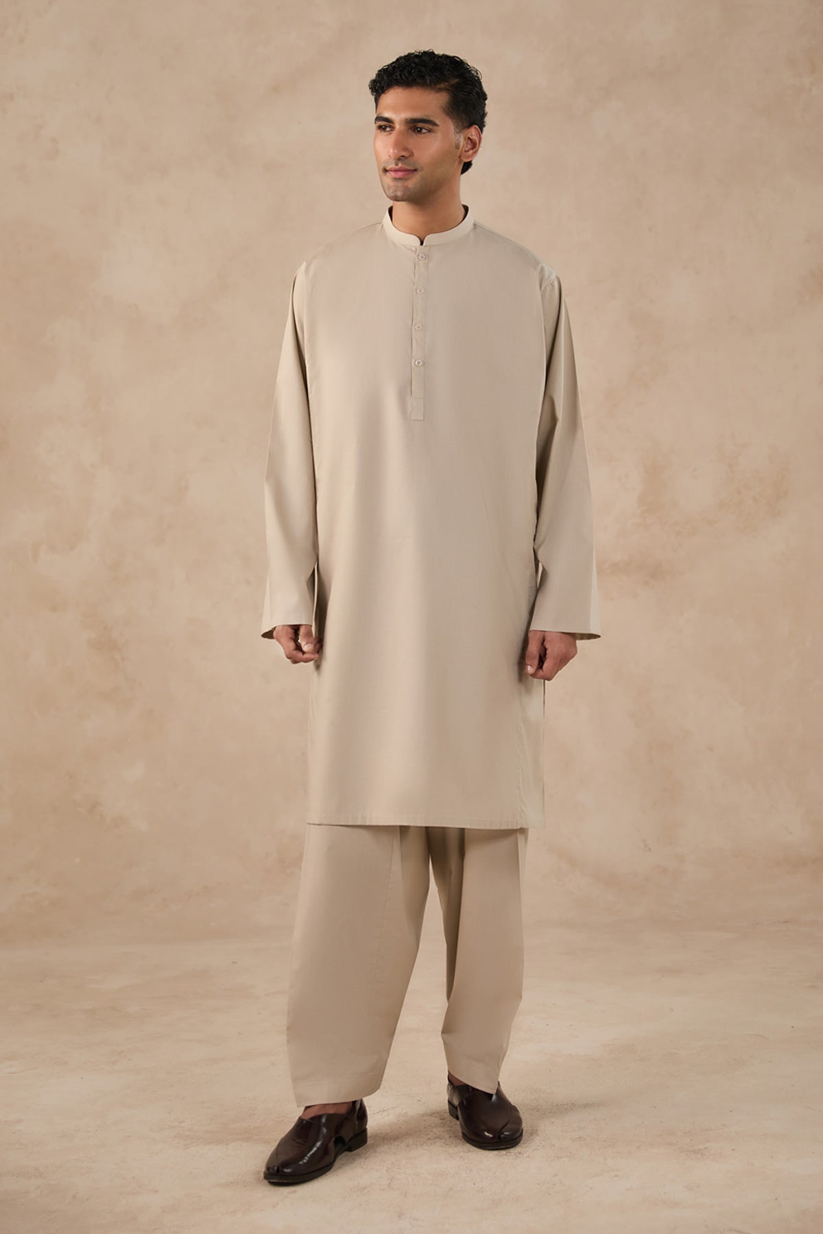 Awami Suit In Cotton Poplin - SMS202126 - Shop Now at Shahnameh