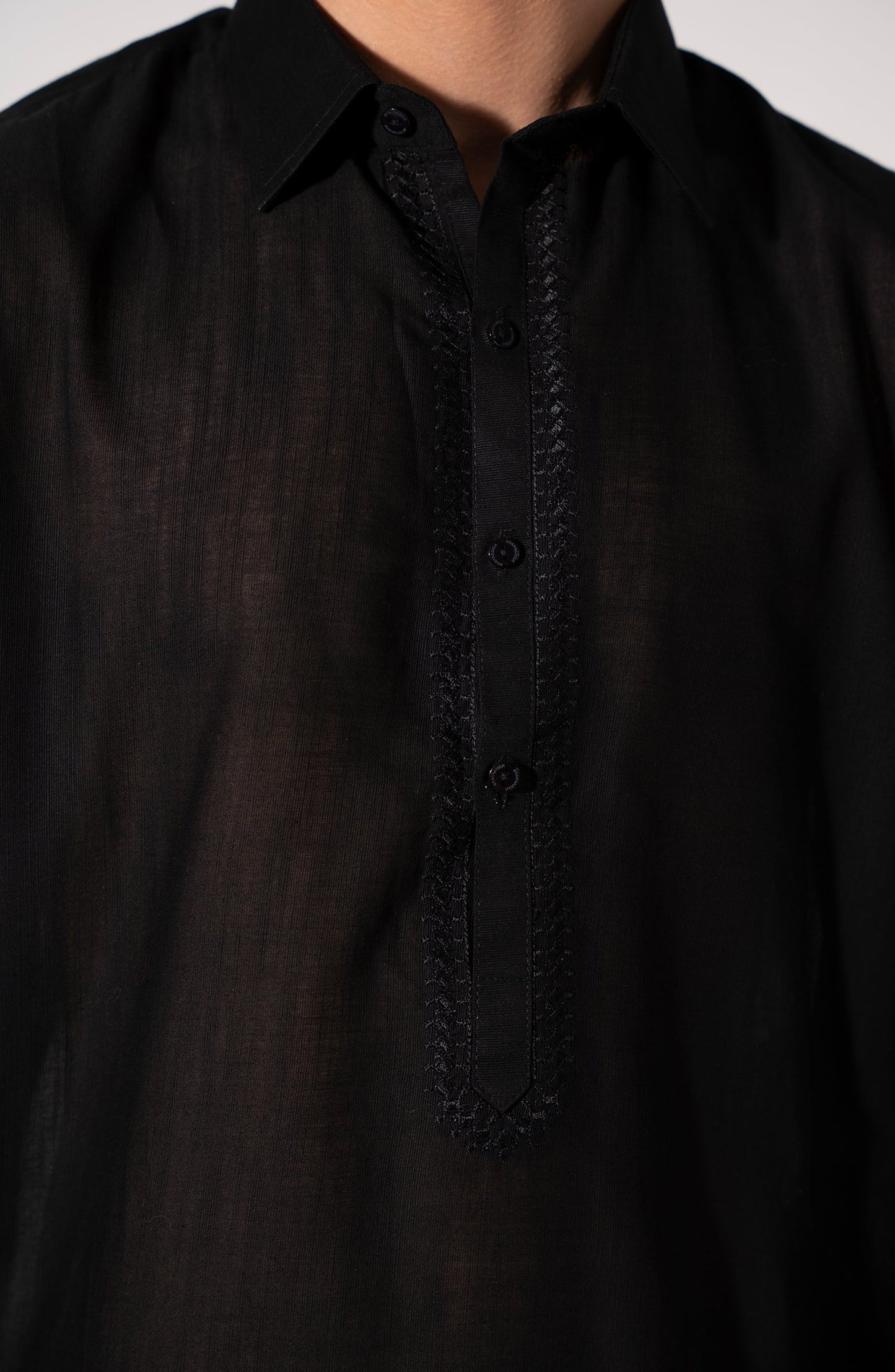 Embroidered Awami Suit - Shop Now at Shahnameh