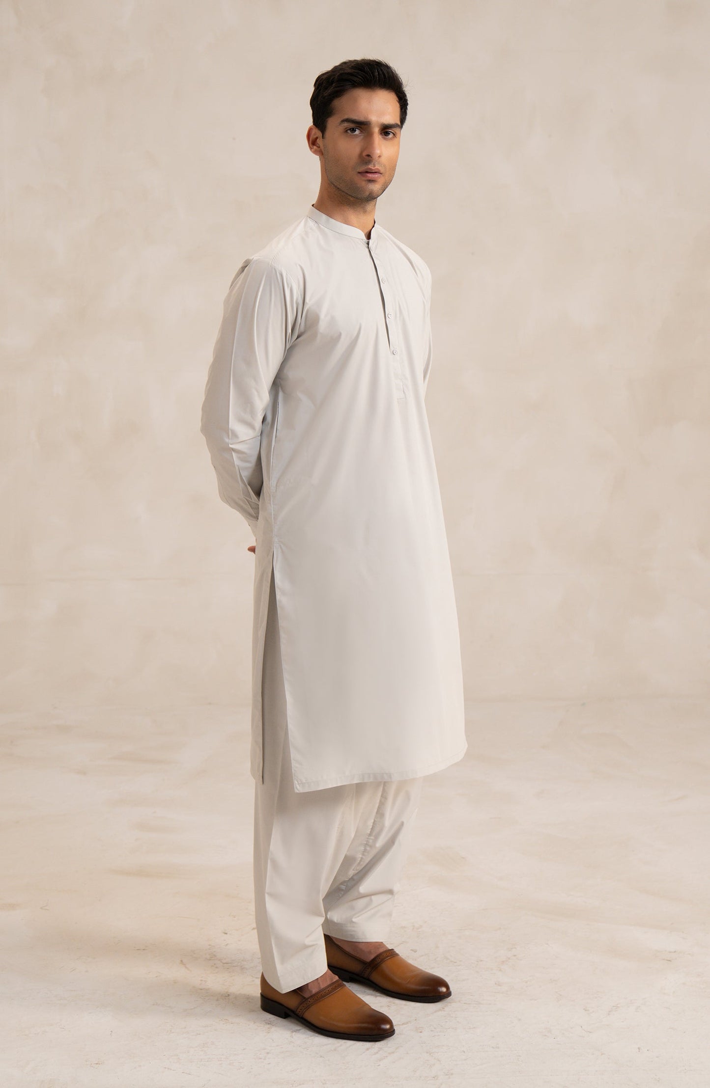 Men's 2 Piece Round Band Collar Suit