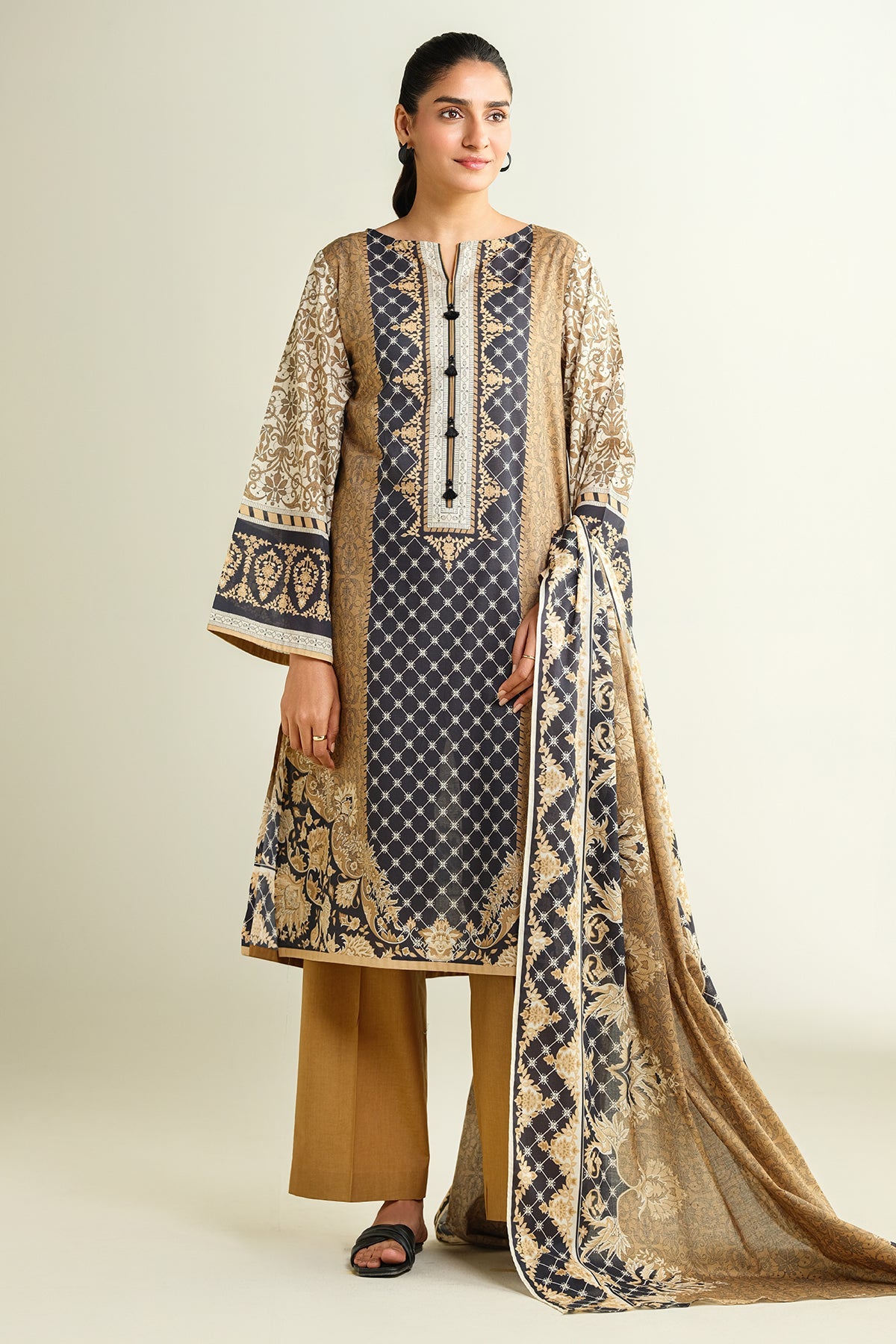 3 Piece - Printed Lawn Suit - X6148 - Shop Now at Kayseria