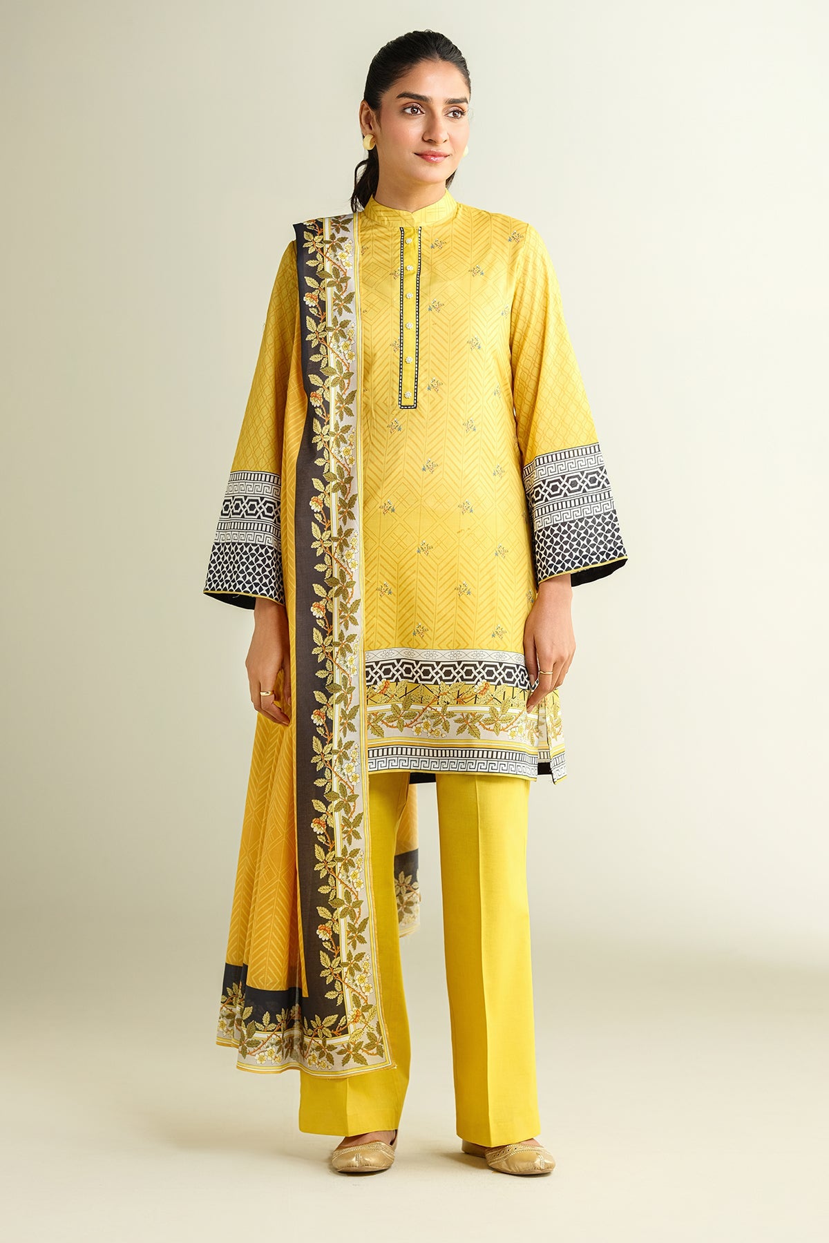 3 Piece - Printed Lawn Suit - X6150 - Shop Now at Kayseria