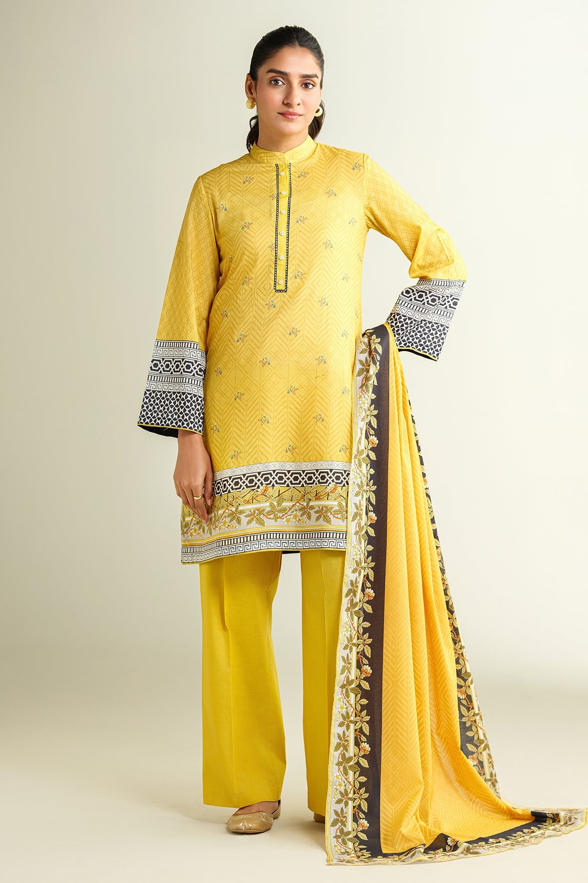 3 Piece - Printed Lawn Suit - X6150 - Shop Now at Kayseria