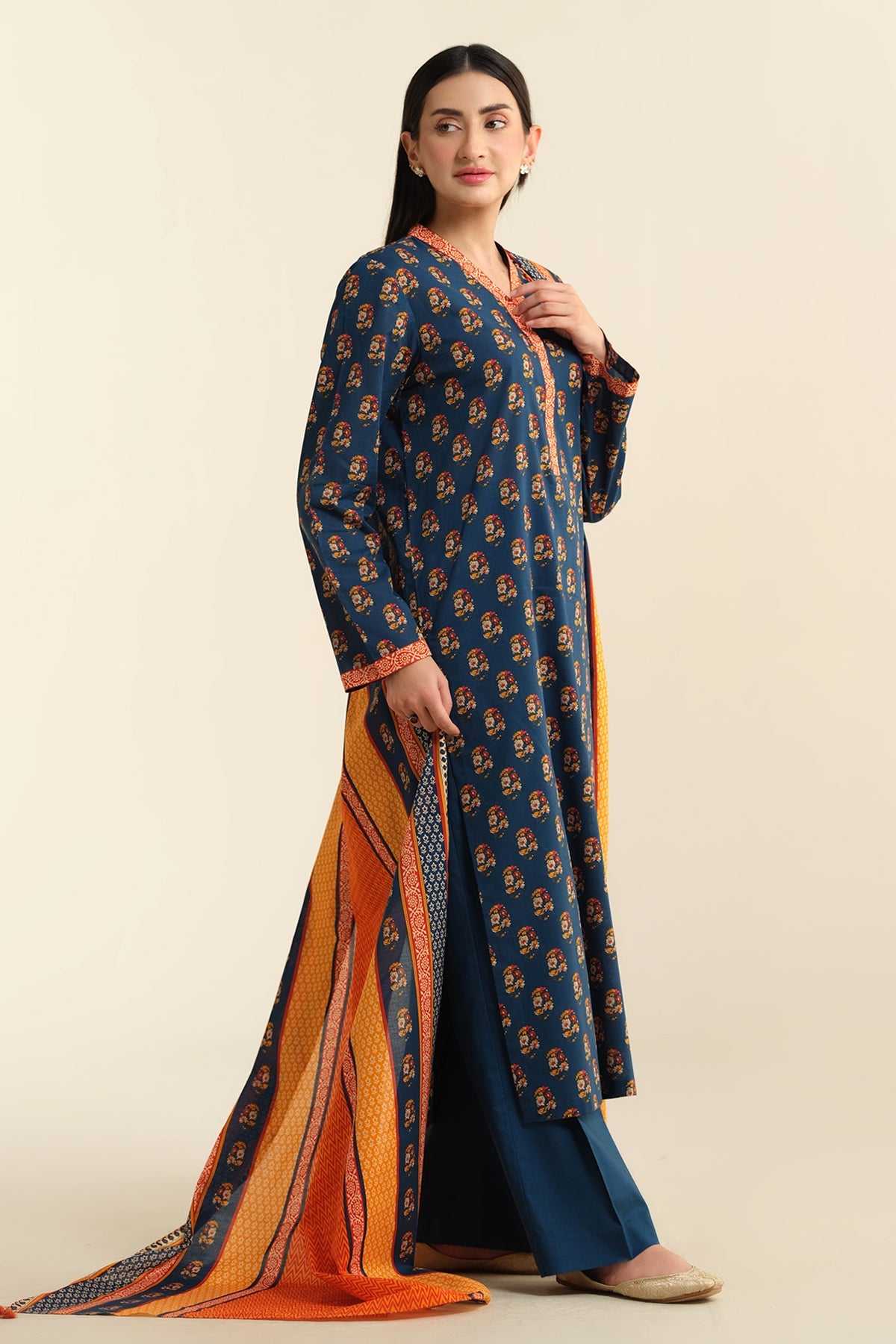 3 Piece - Printed Lawn Suit - X6215 R - Shop Now at Kayseria
