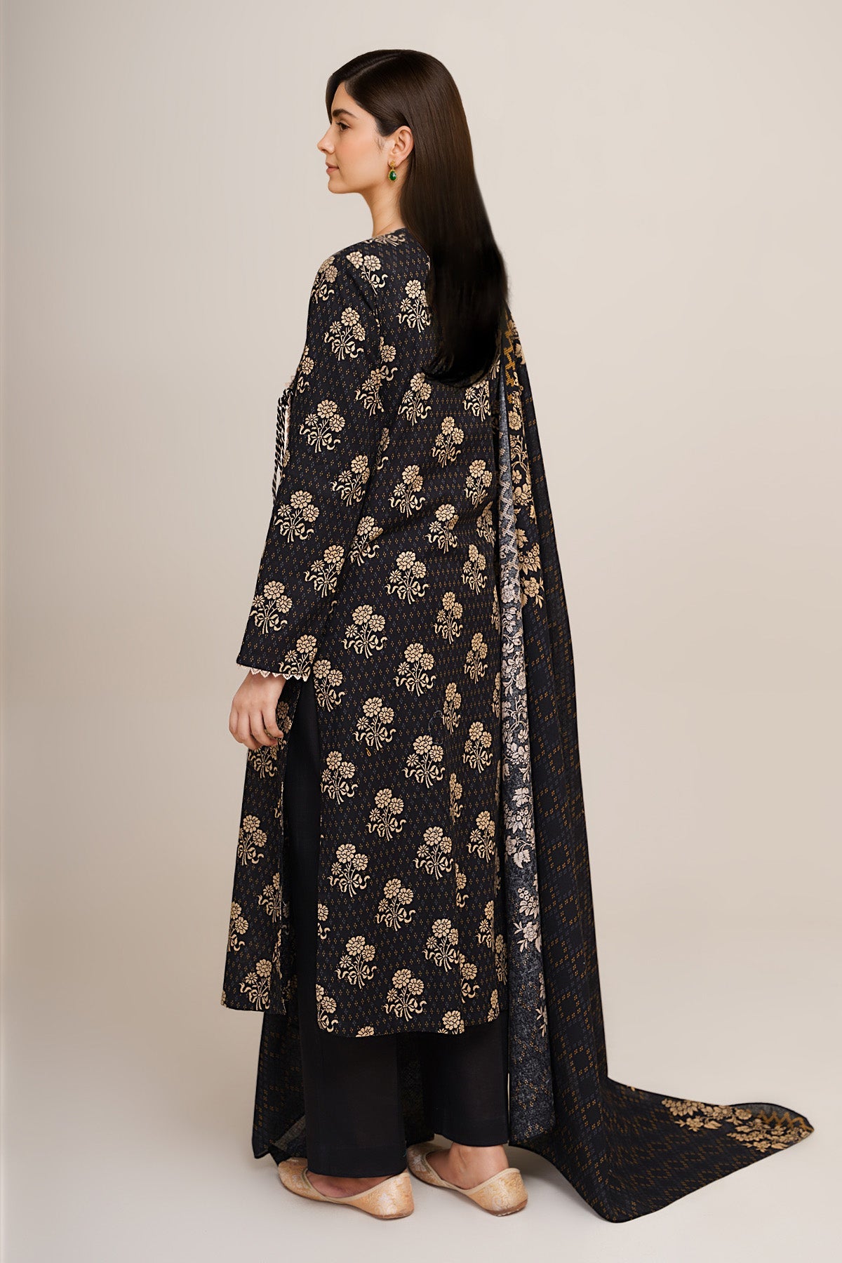 3 Piece - Printed Khaddar Suit - X7131 - Shop Now at Kayseria