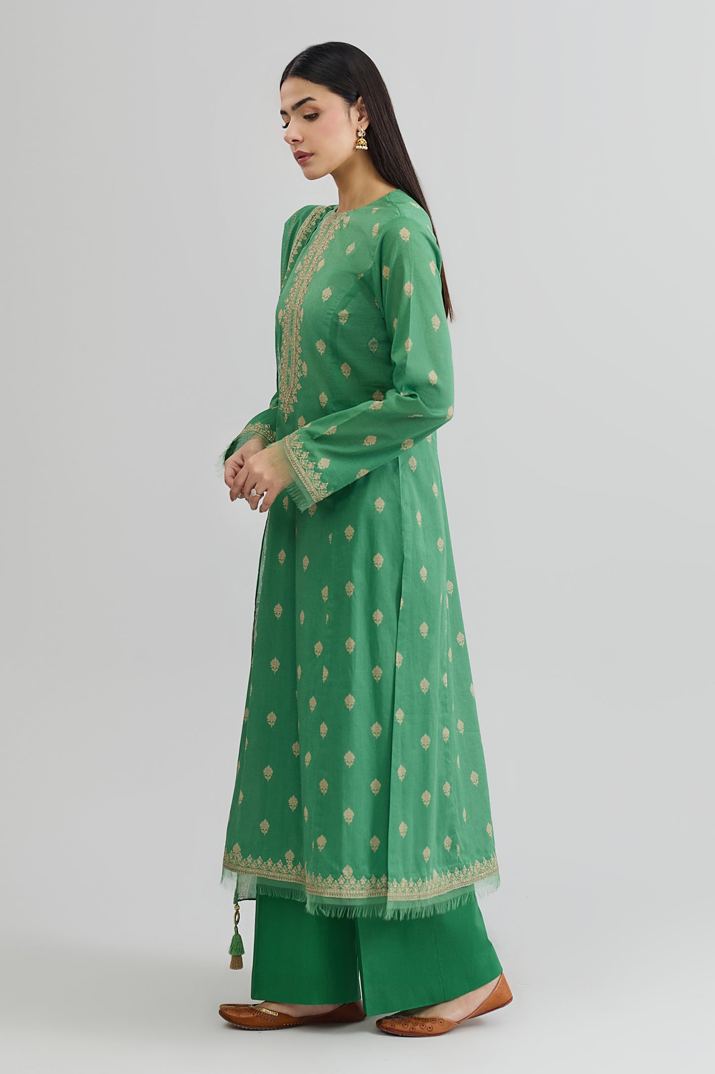 LAWN | EMBROIDERED