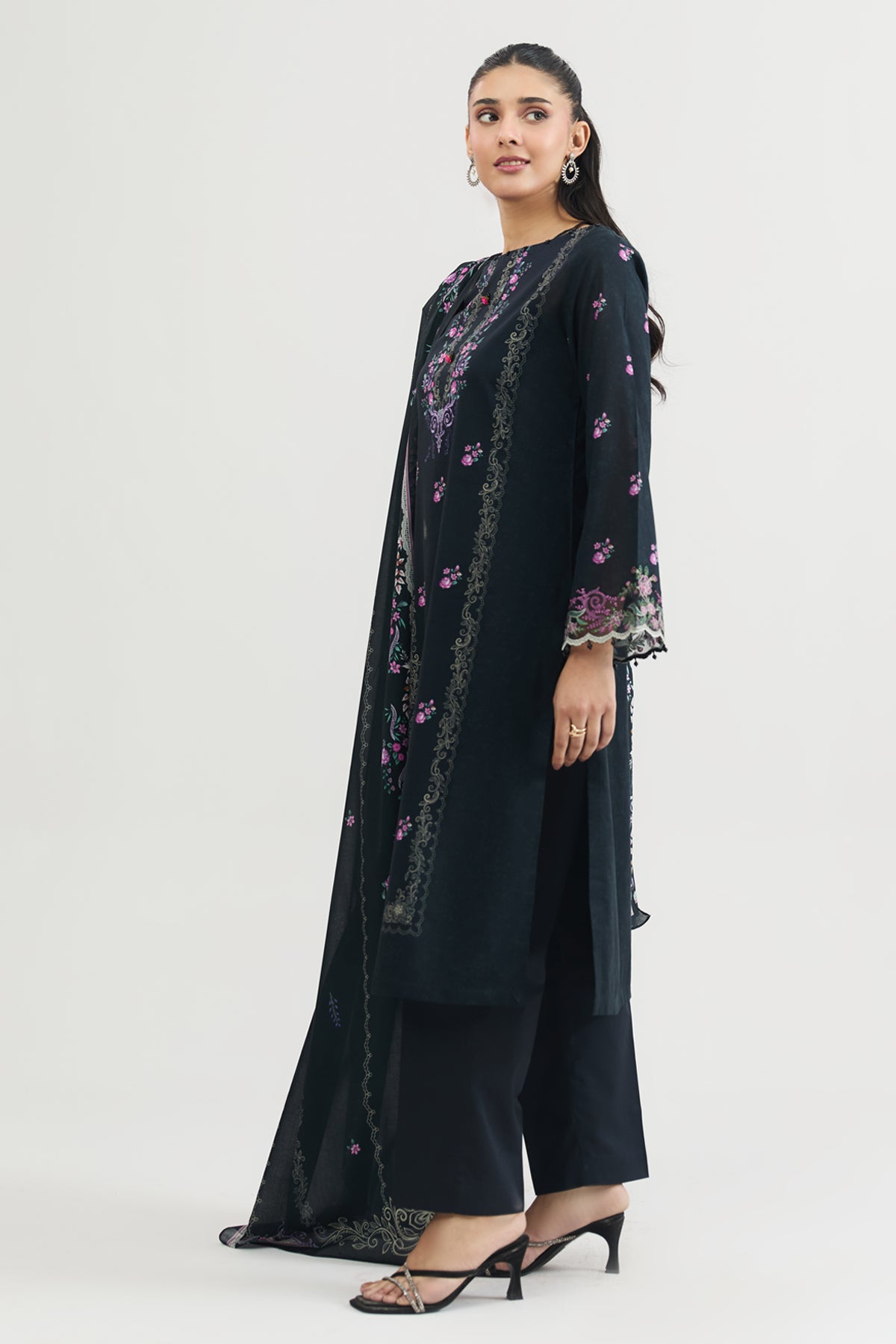 LAWN | EMBROIDERED - Shop Now at Kayseria