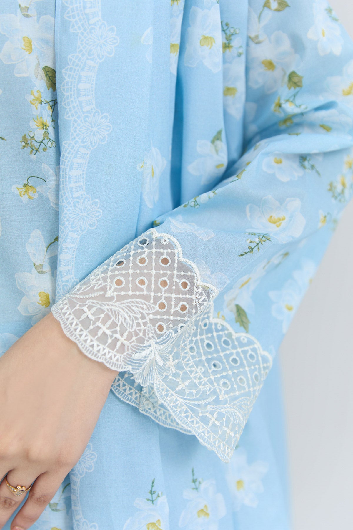 LAWN | EMBROIDERED - Shop Now at Kayseria