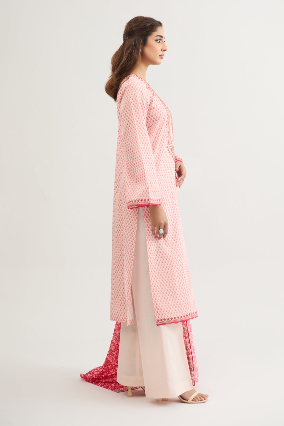 LAWN | EMBROIDERED - Shop Now at Kayseria