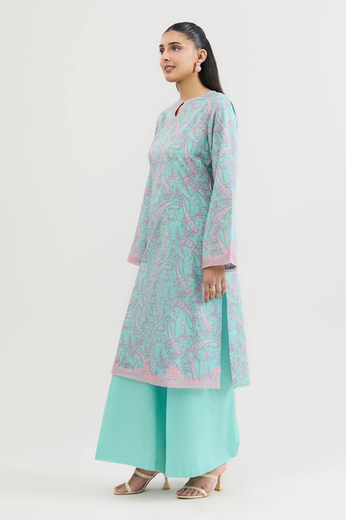 LAWN | EMBROIDERED - Shop Now at Kayseria