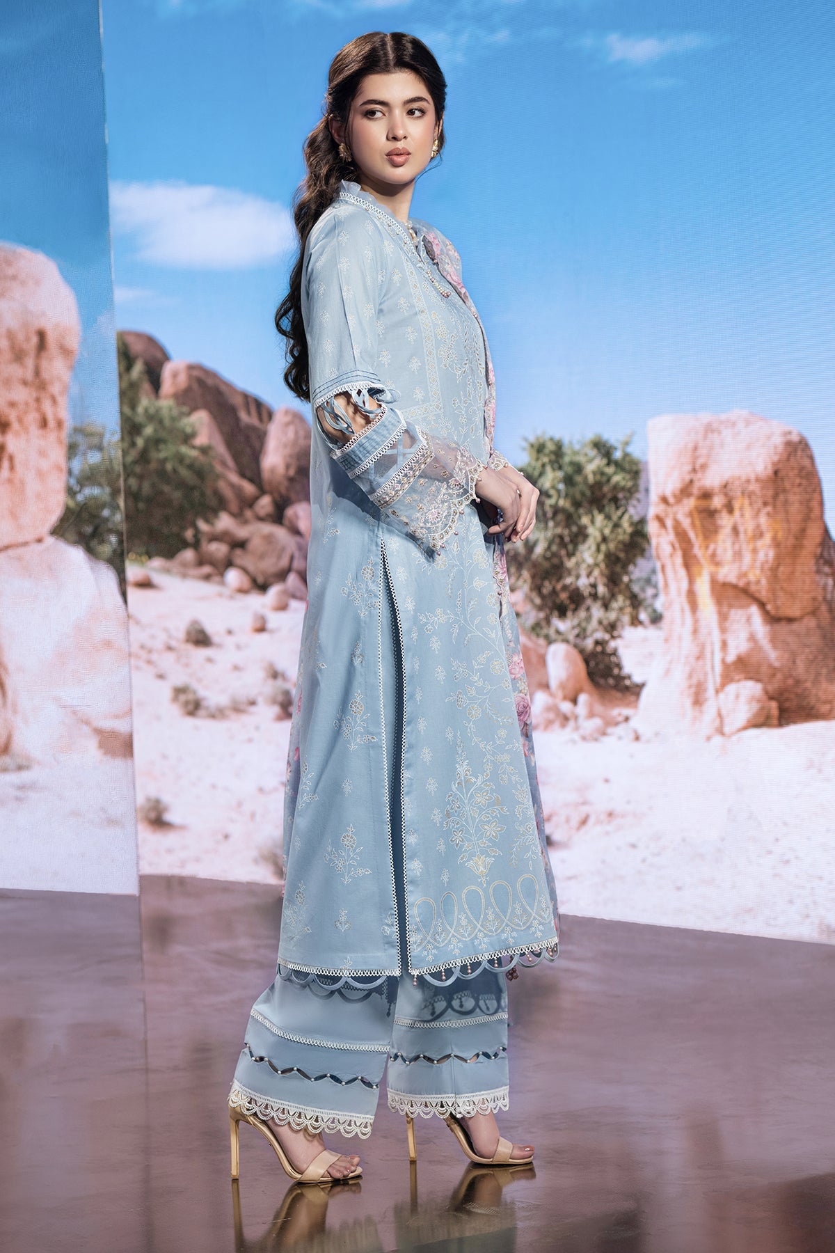 3 Piece - Printed & Embroidered Suit - C6130 - Shop Now at Kayseria