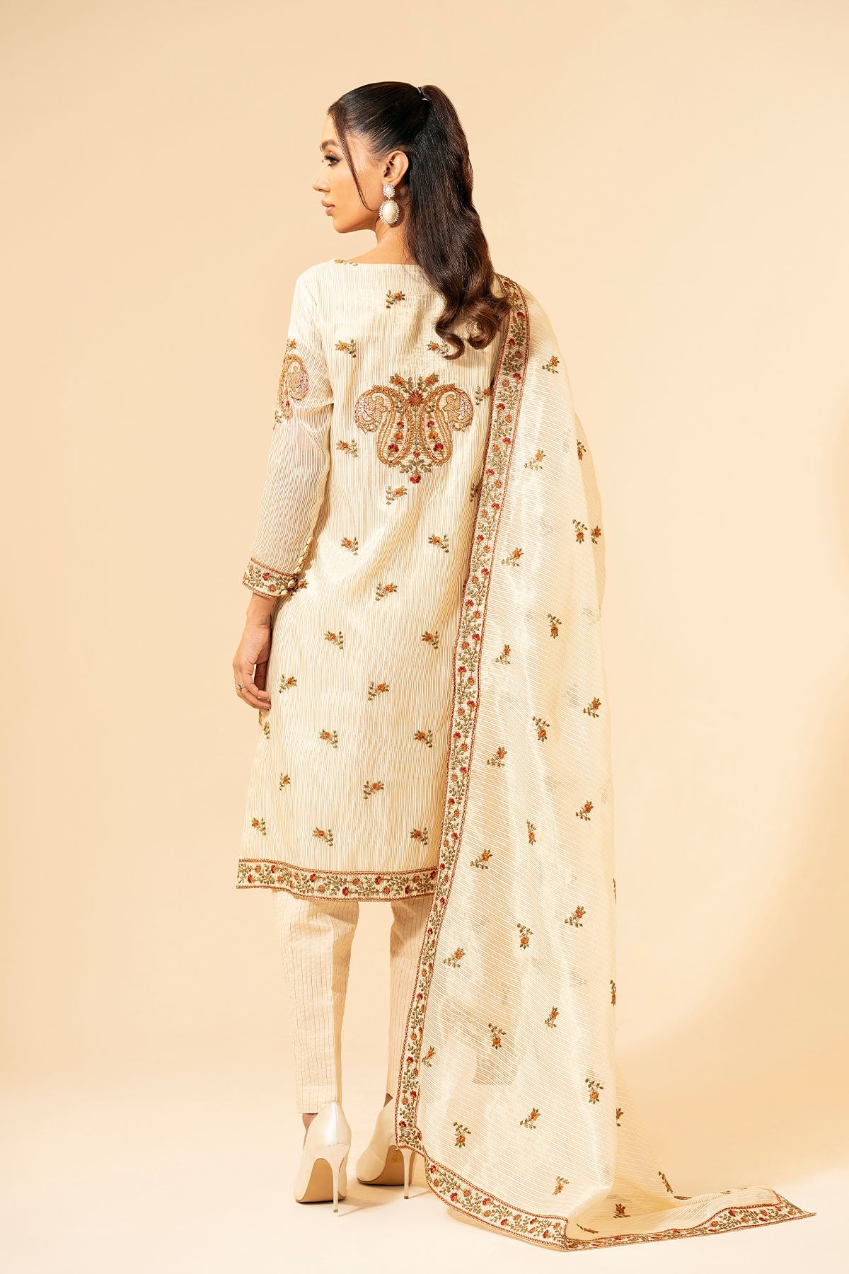 3 Piece - Embroidered Organza Suit - E1380 - Shop Now at Kayseria
