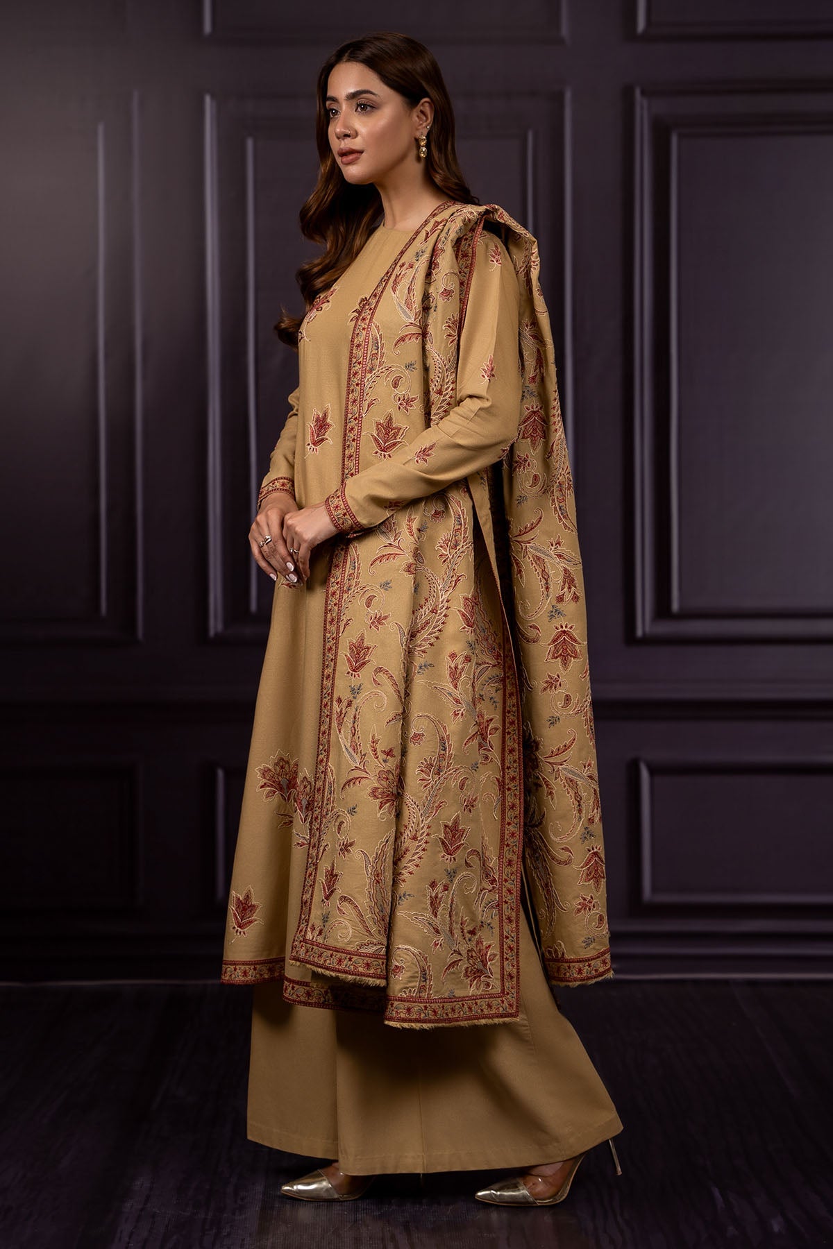 3 Piece - Embroidered Suit - E1401 - Shop Now at Kayseria