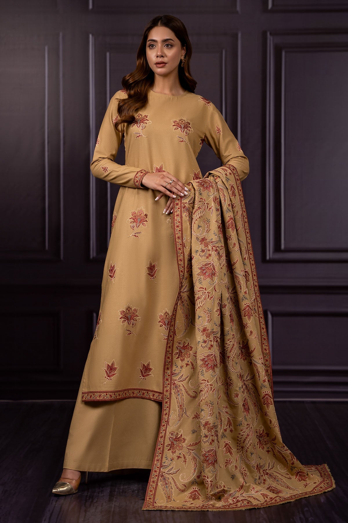 3 Piece - Embroidered Suit - E1401 - Shop Now at Kayseria