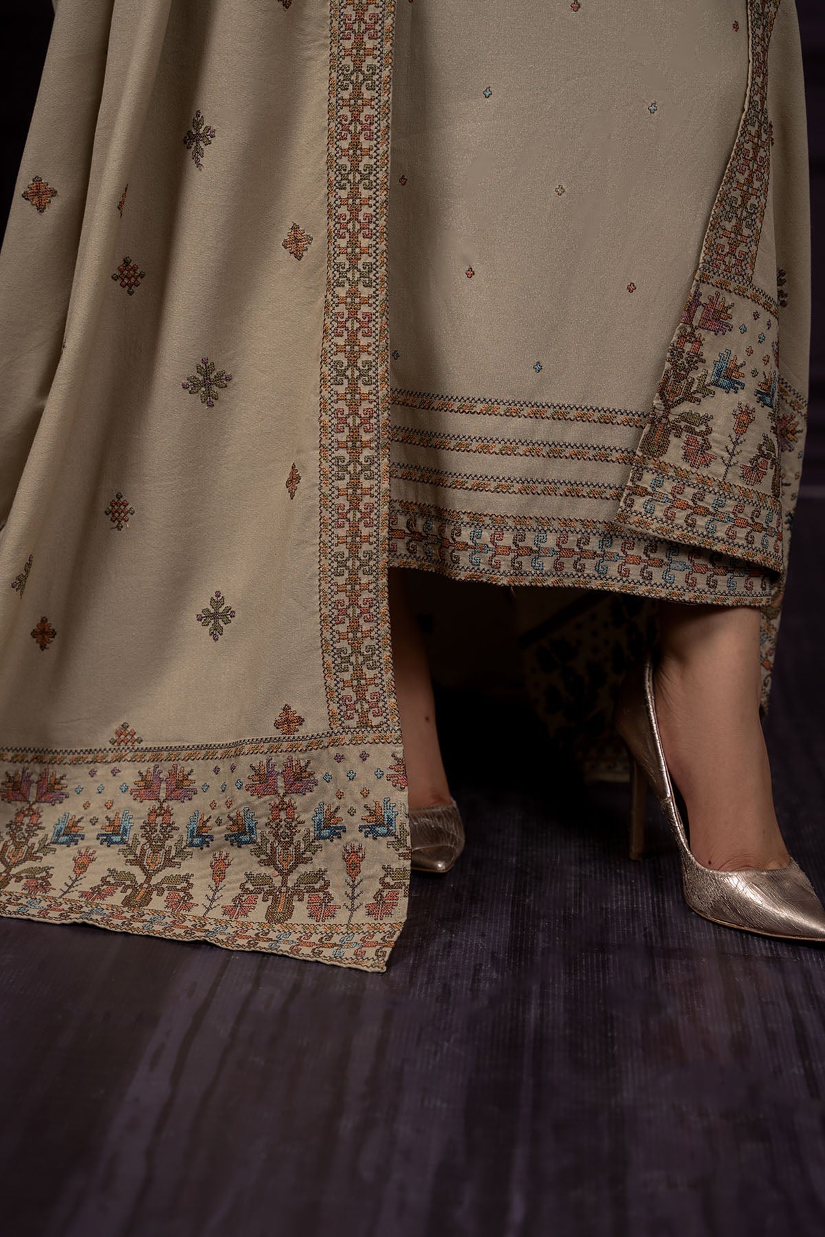 3 Piece - Embroidered Suit - E1454 - Shop Now at Kayseria