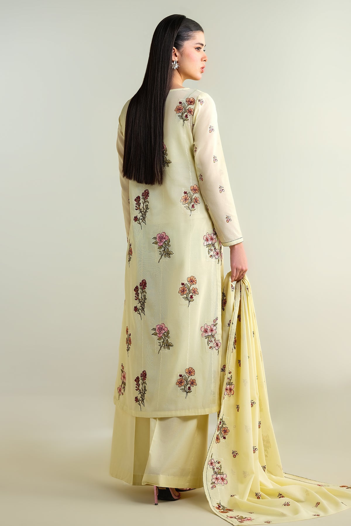 3 Piece -  Embroidered Swiss Lawn Suit - E1620 - Shop Now at Kayseria