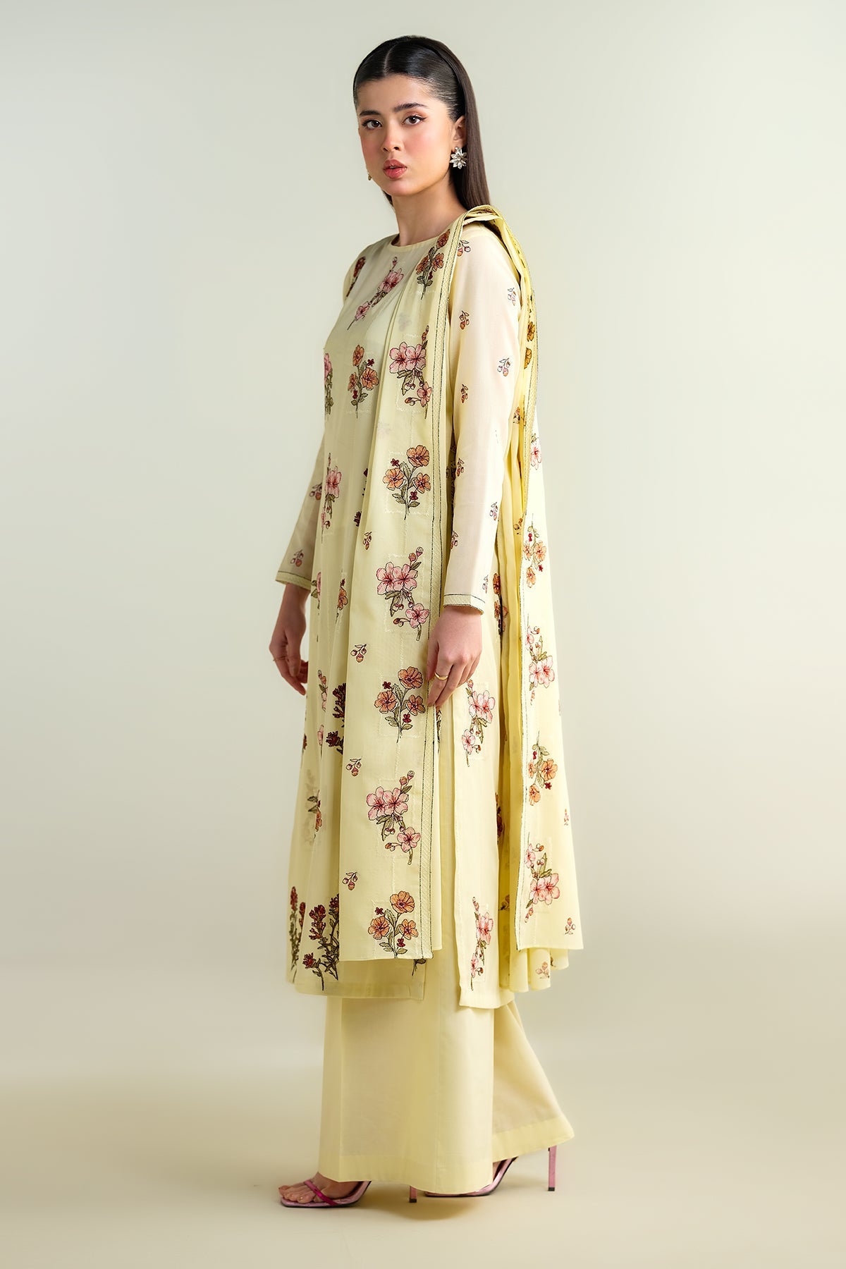 3 Piece -  Embroidered Swiss Lawn Suit - E1620 - Shop Now at Kayseria