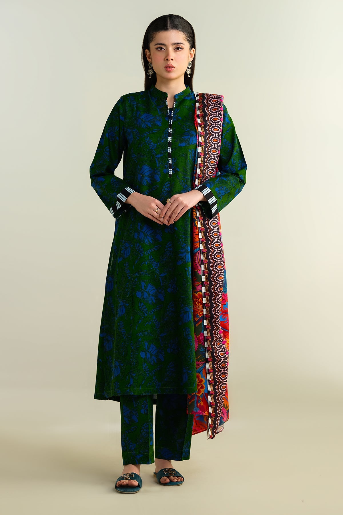 3 Piece - Printed Khaddar Suit - KPW24-P3043-43 - Shop Now at Kayseria