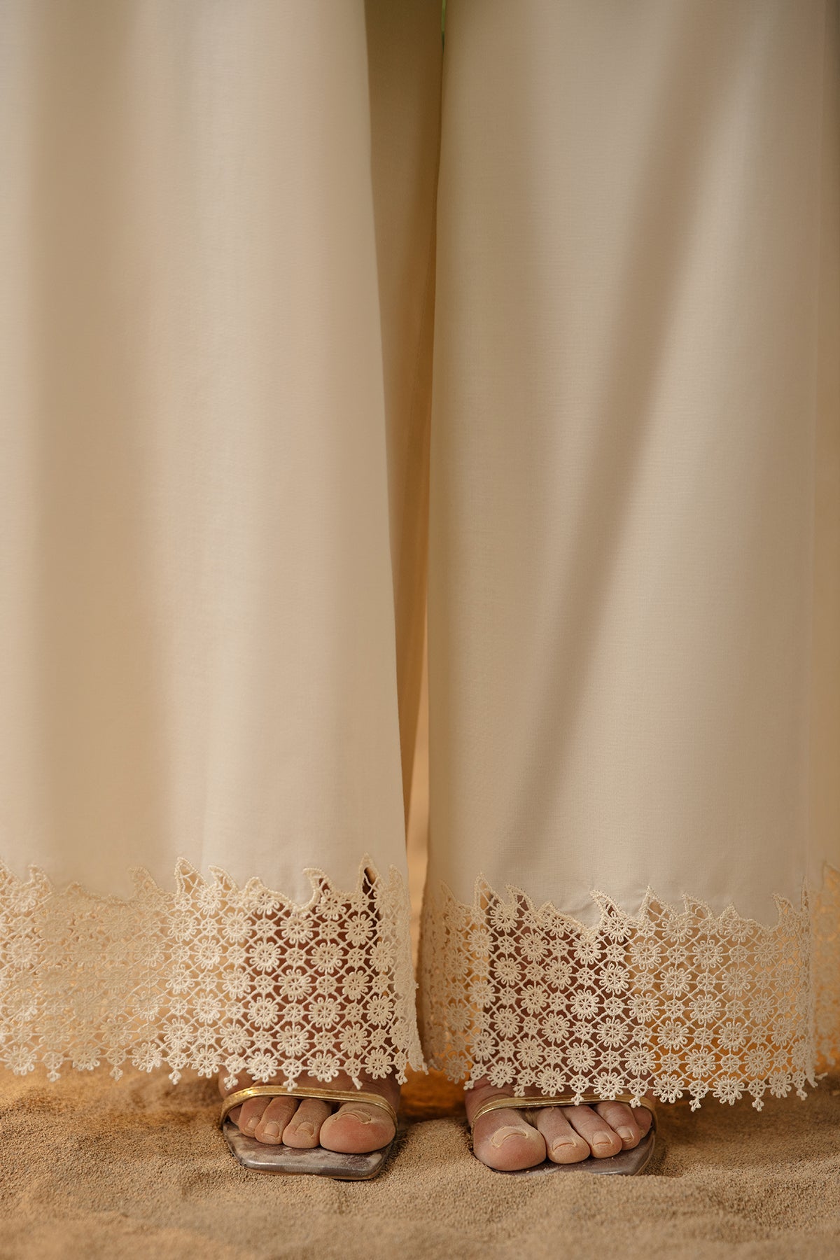 Embroidered Cambric Trousers - MCP1706 - Shop Now at Kayseria