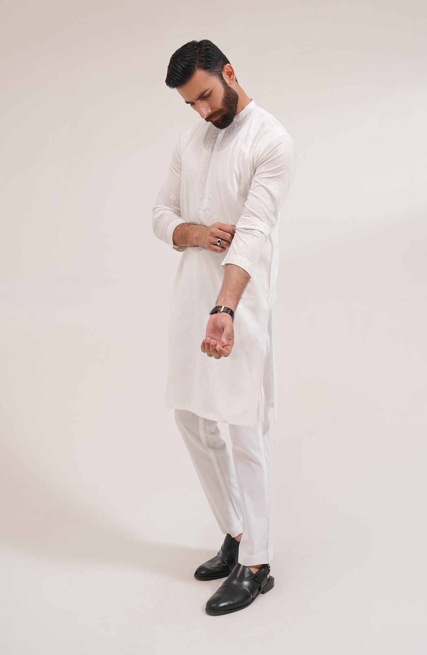 Men's Lawn Embroidered Kurta - SMK711125