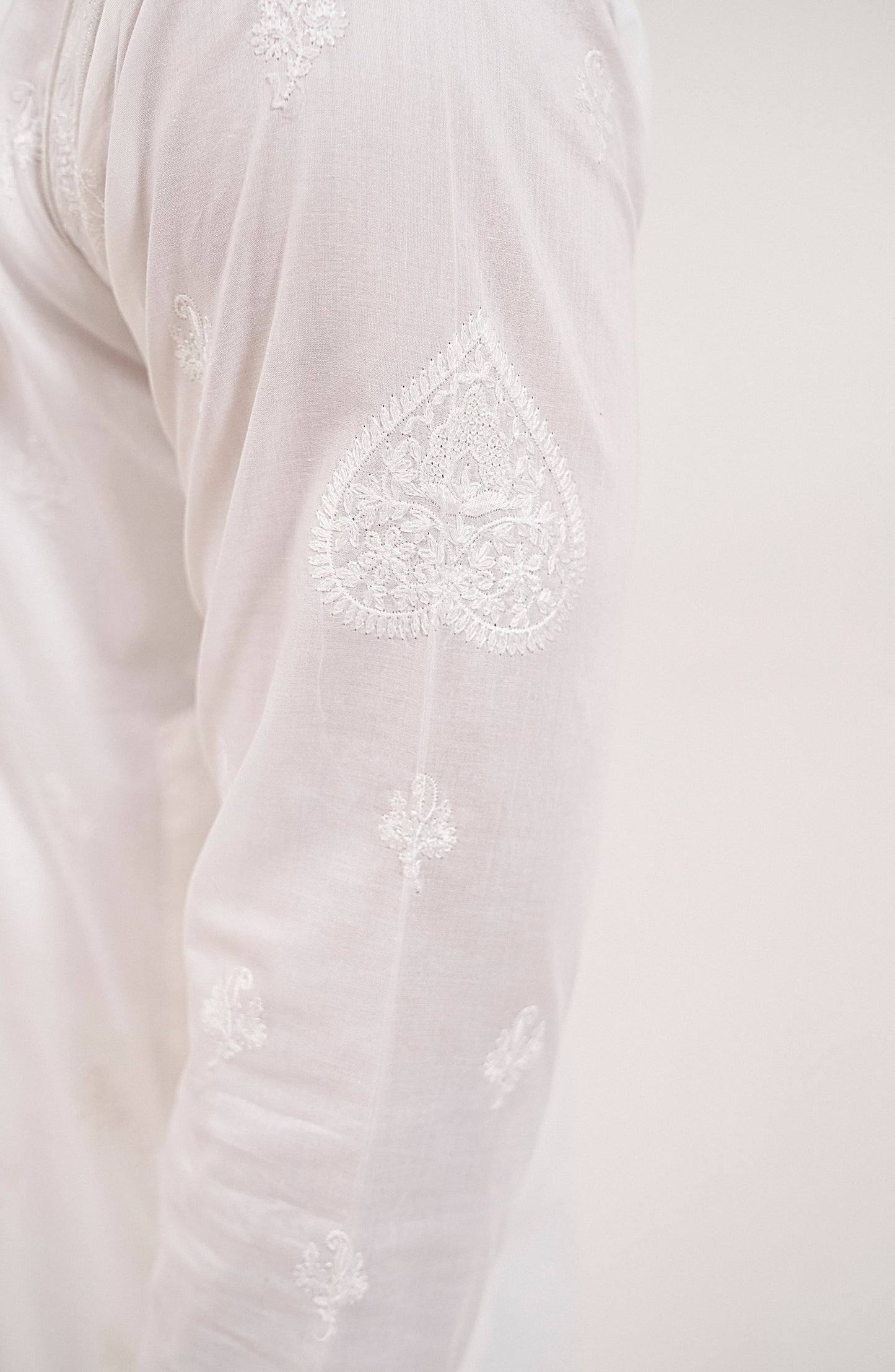 Men's Lawn Embroidered Kurta - SMK711125
