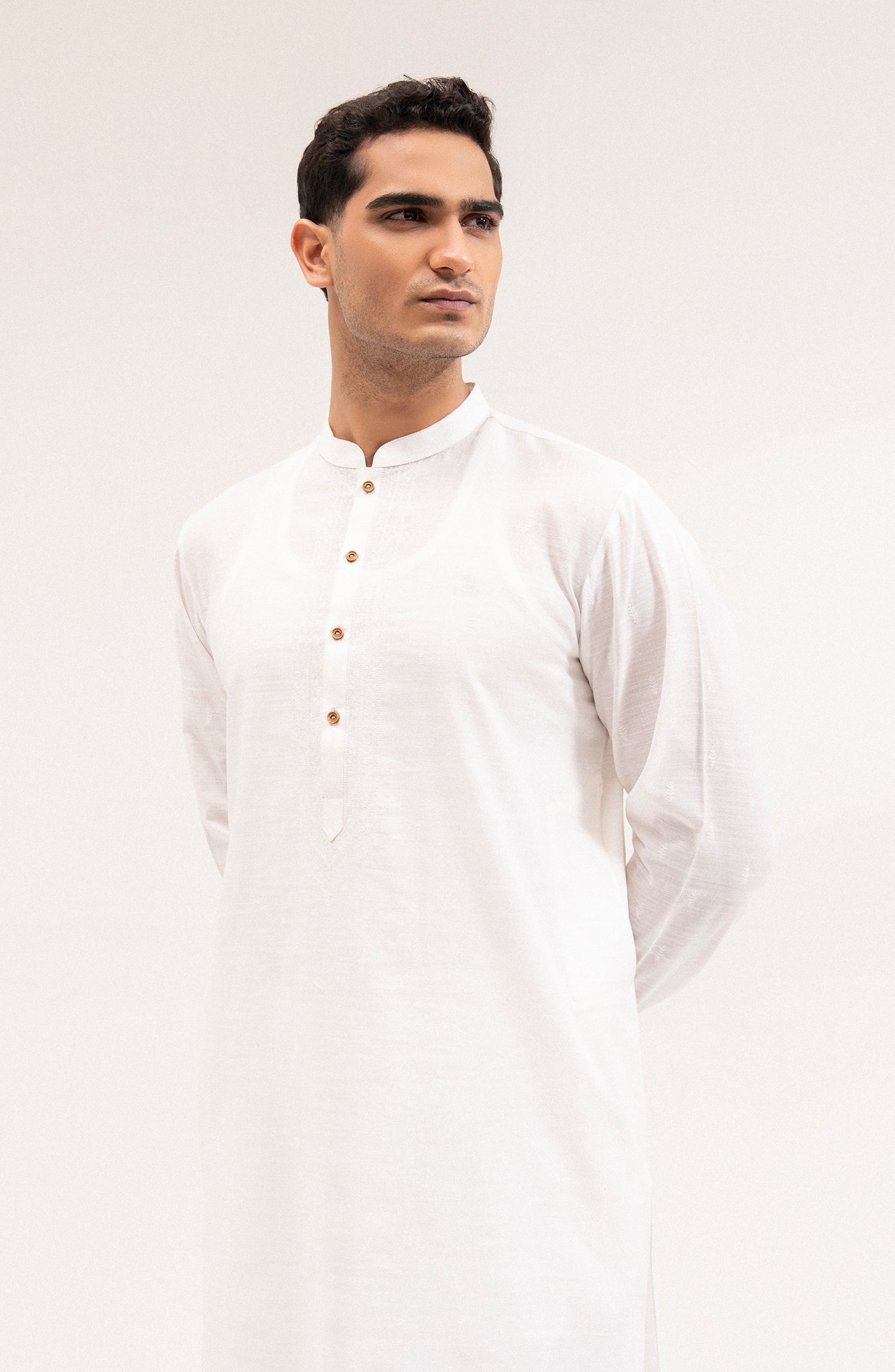 Men's Embroidered Kurta - Shop Now at Shahnameh