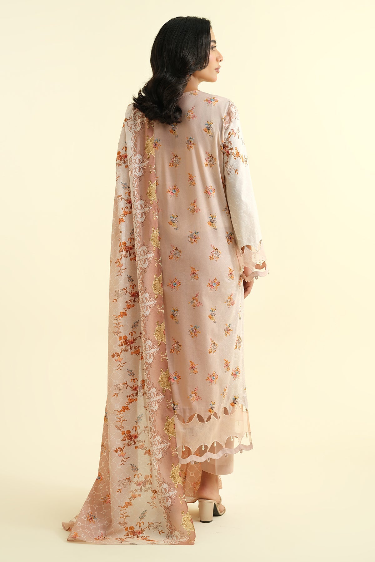 3 Piece - Printed Lawn Suit - X6157 - Shop Now at Kayseria