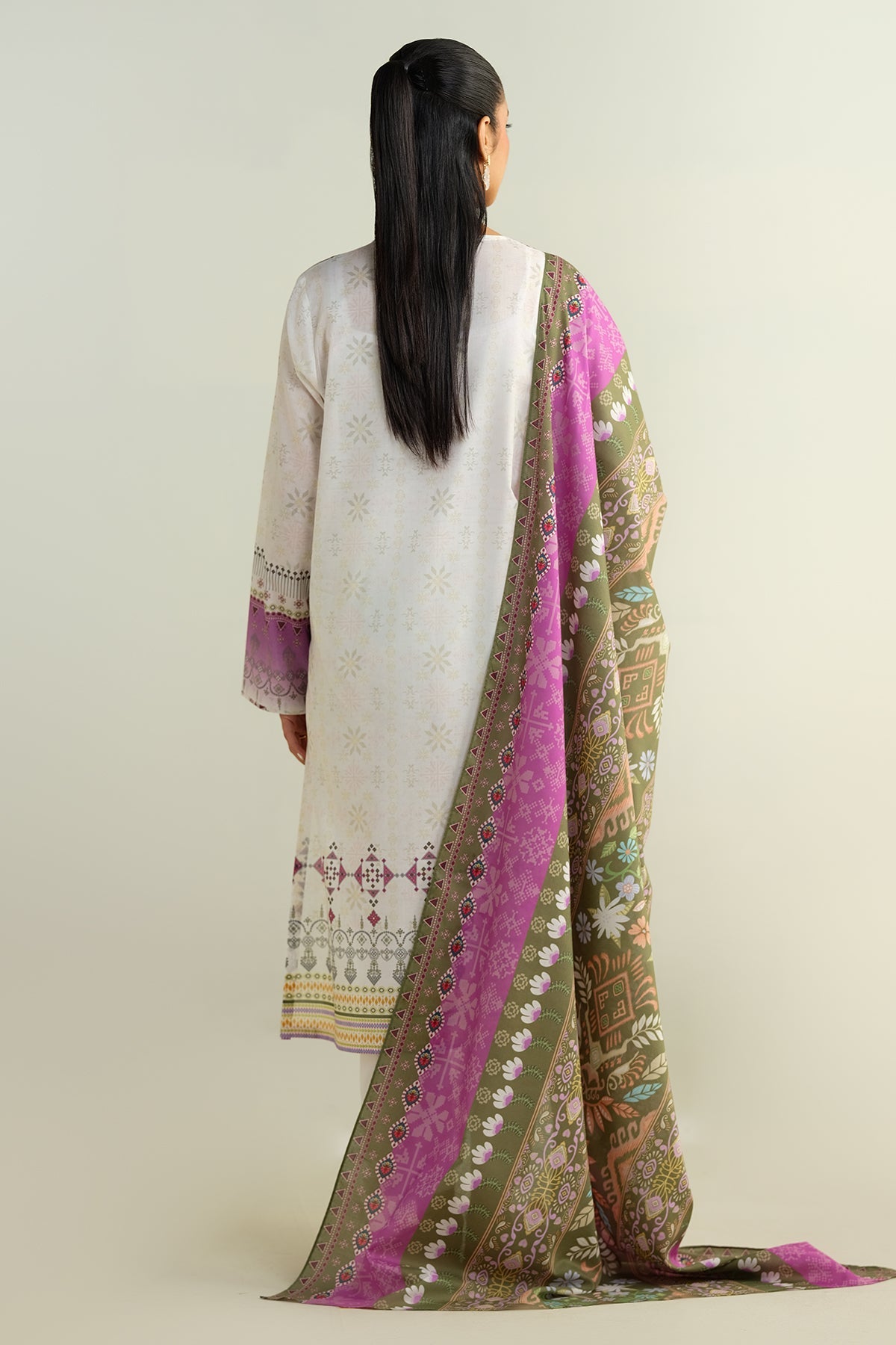 3 Piece - Printed Lawn Suit - X6160 - Shop Now at Kayseria