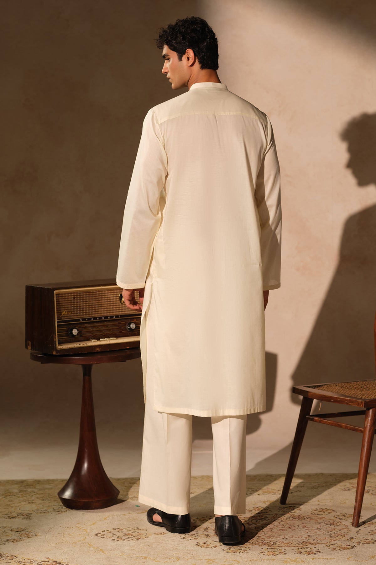 Chikankari Embroidered Kurta - SMK104126