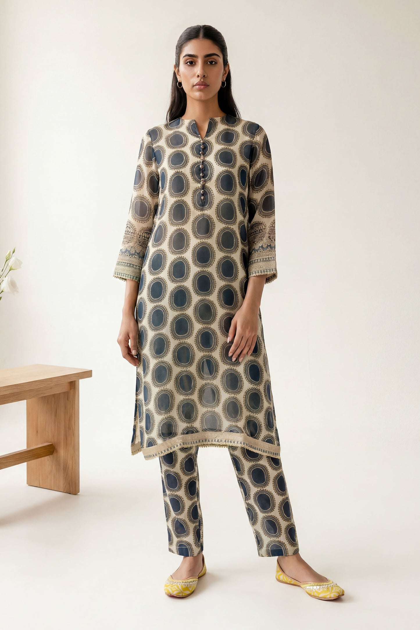 CHIFFON | EMBROIDERED
