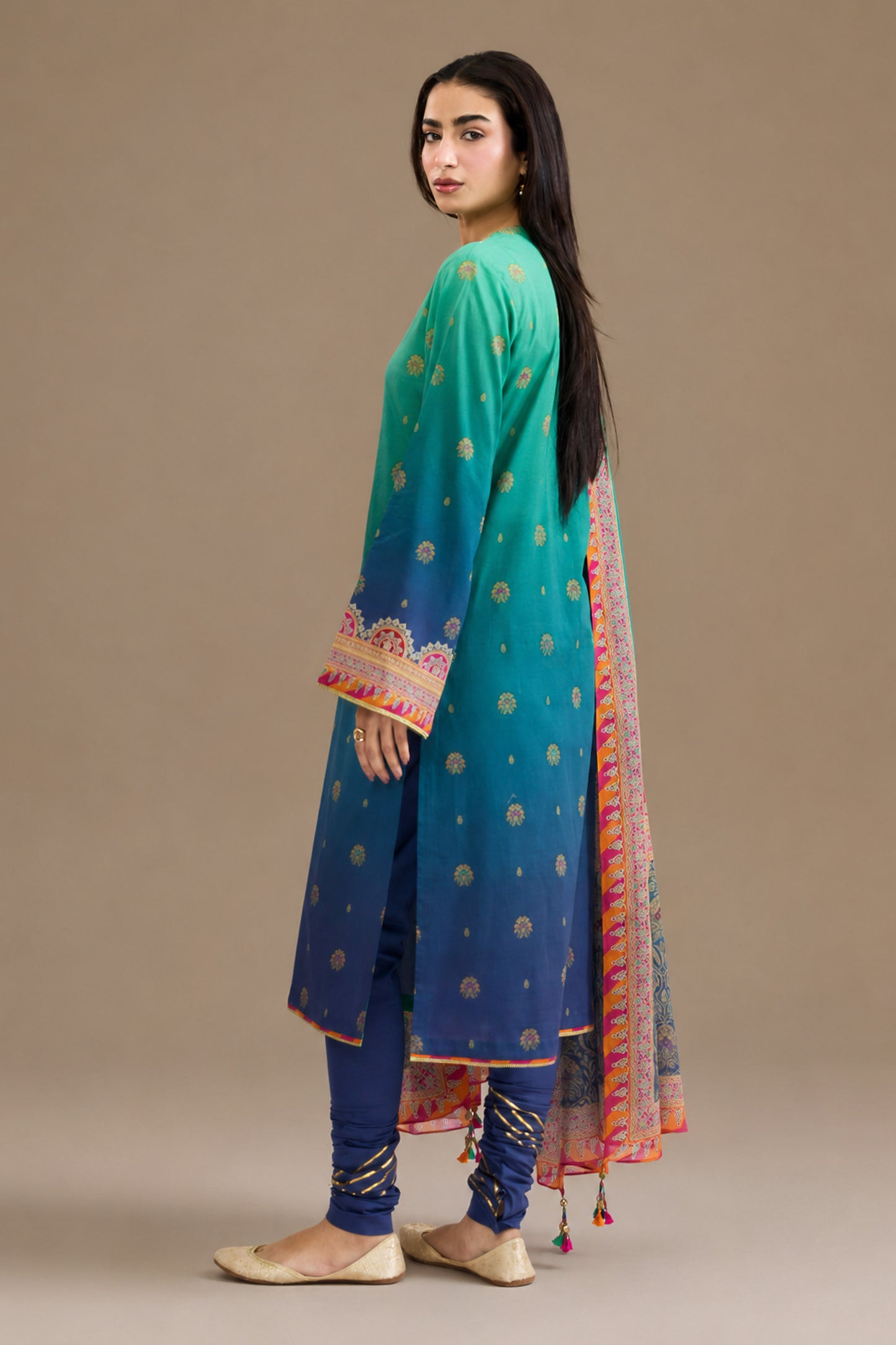LAWN | EMBROIDERED