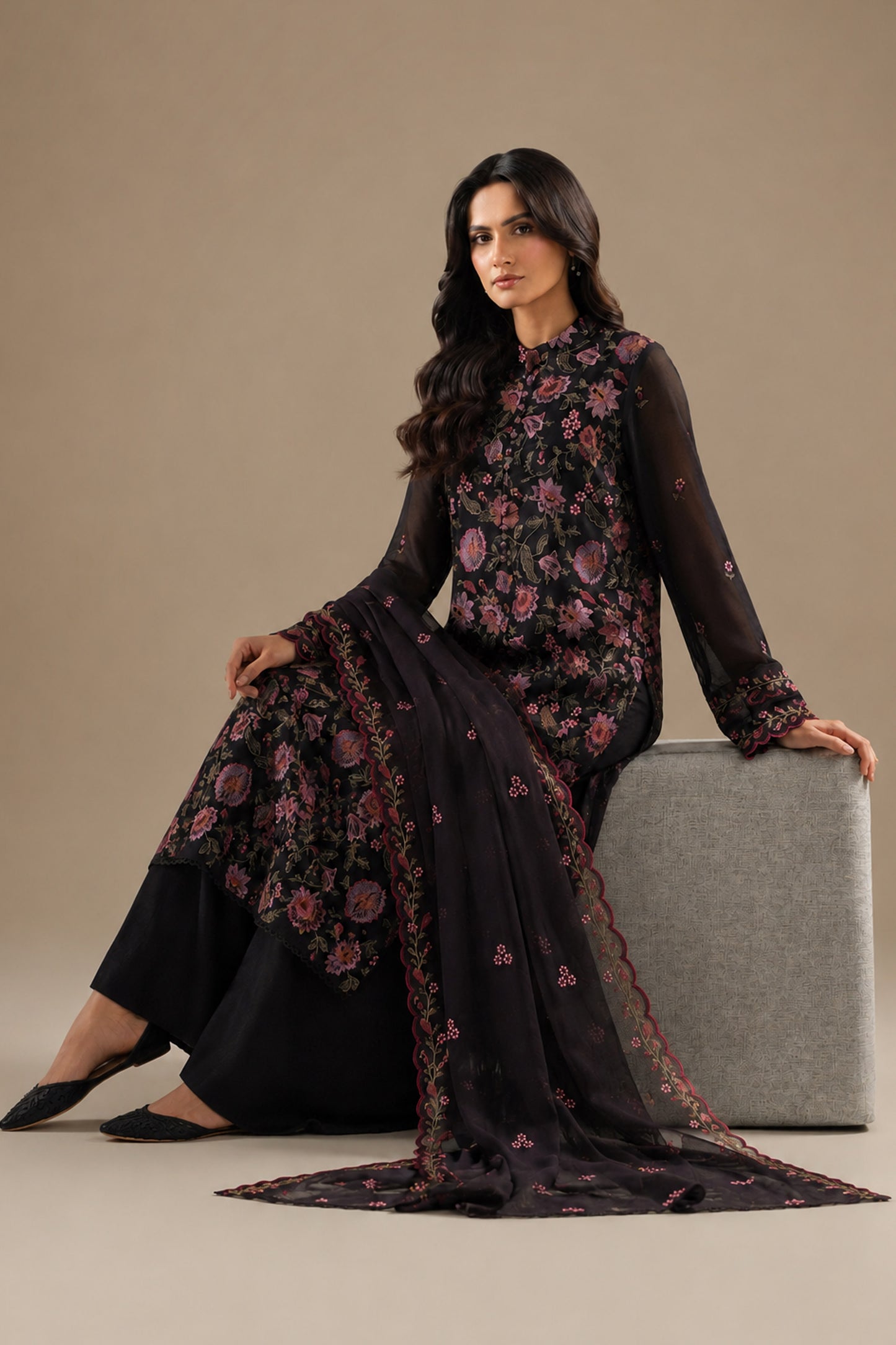 SWISS LAWN | EMBROIDERED
