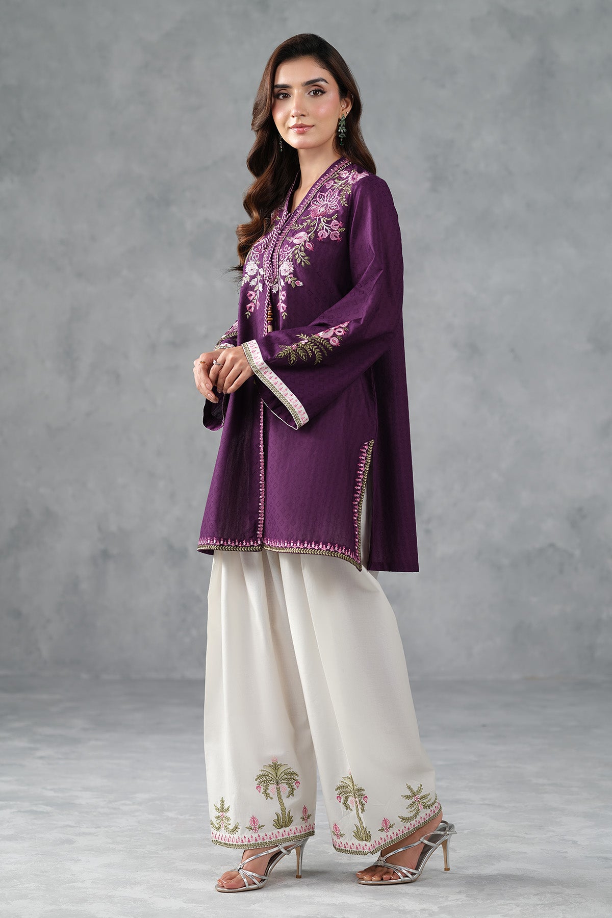 JACQUARD | EMBROIDERED