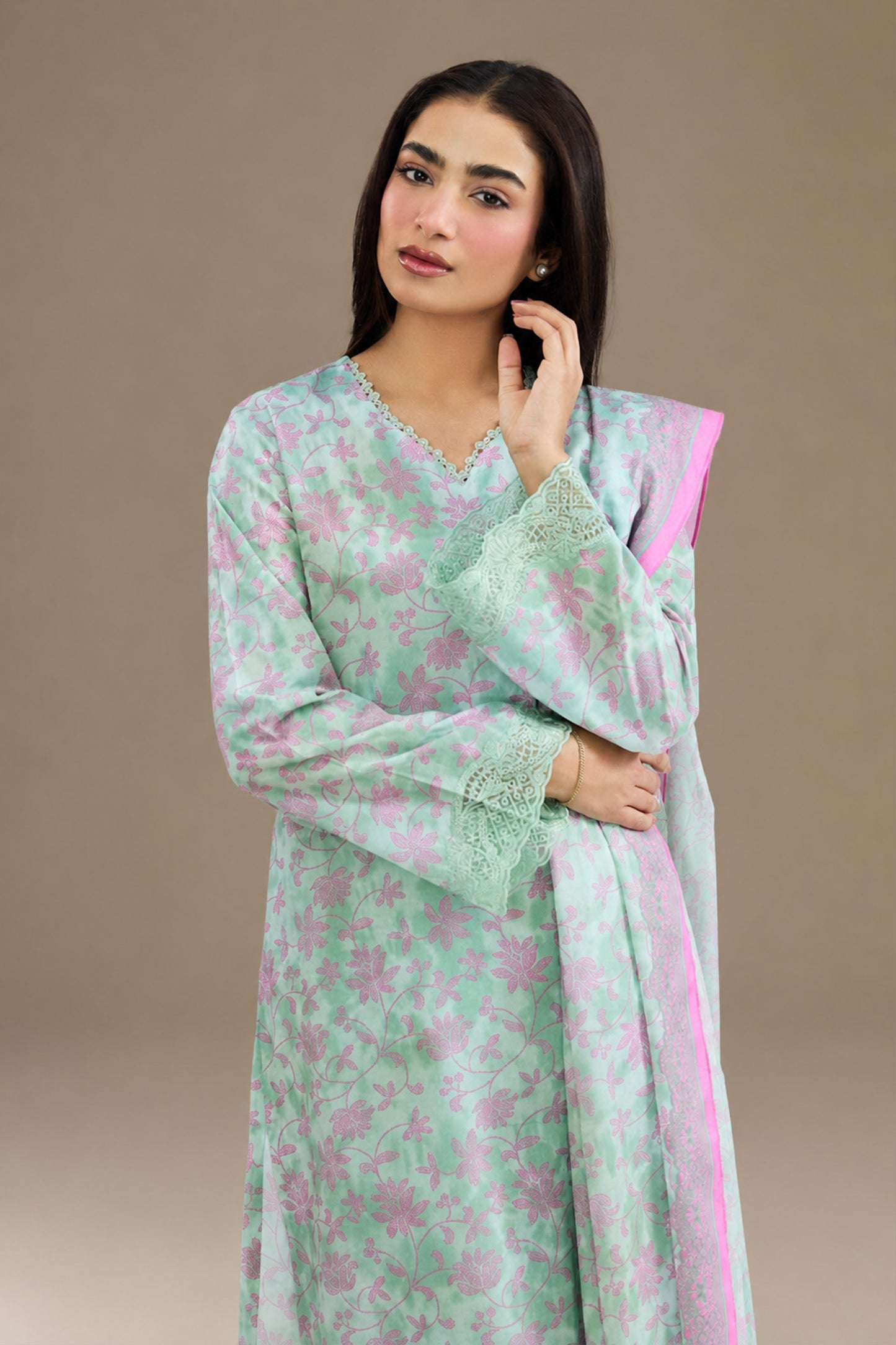 LAWN | EMBROIDERED