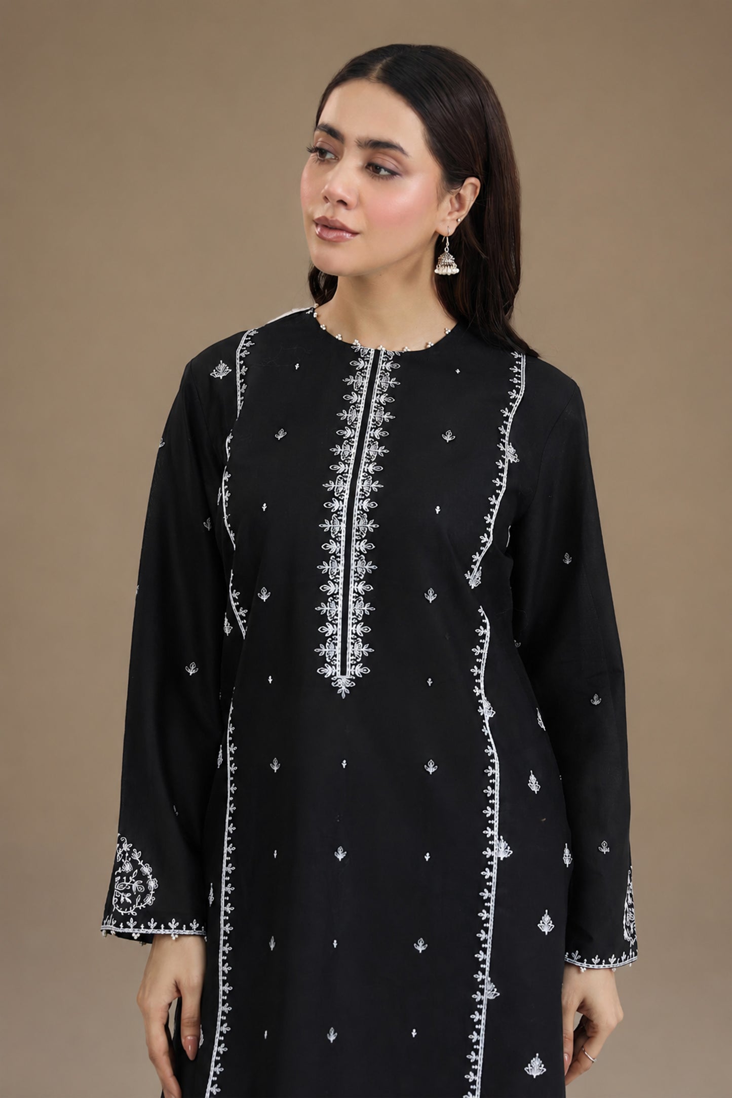 LAWN | EMBROIDERED