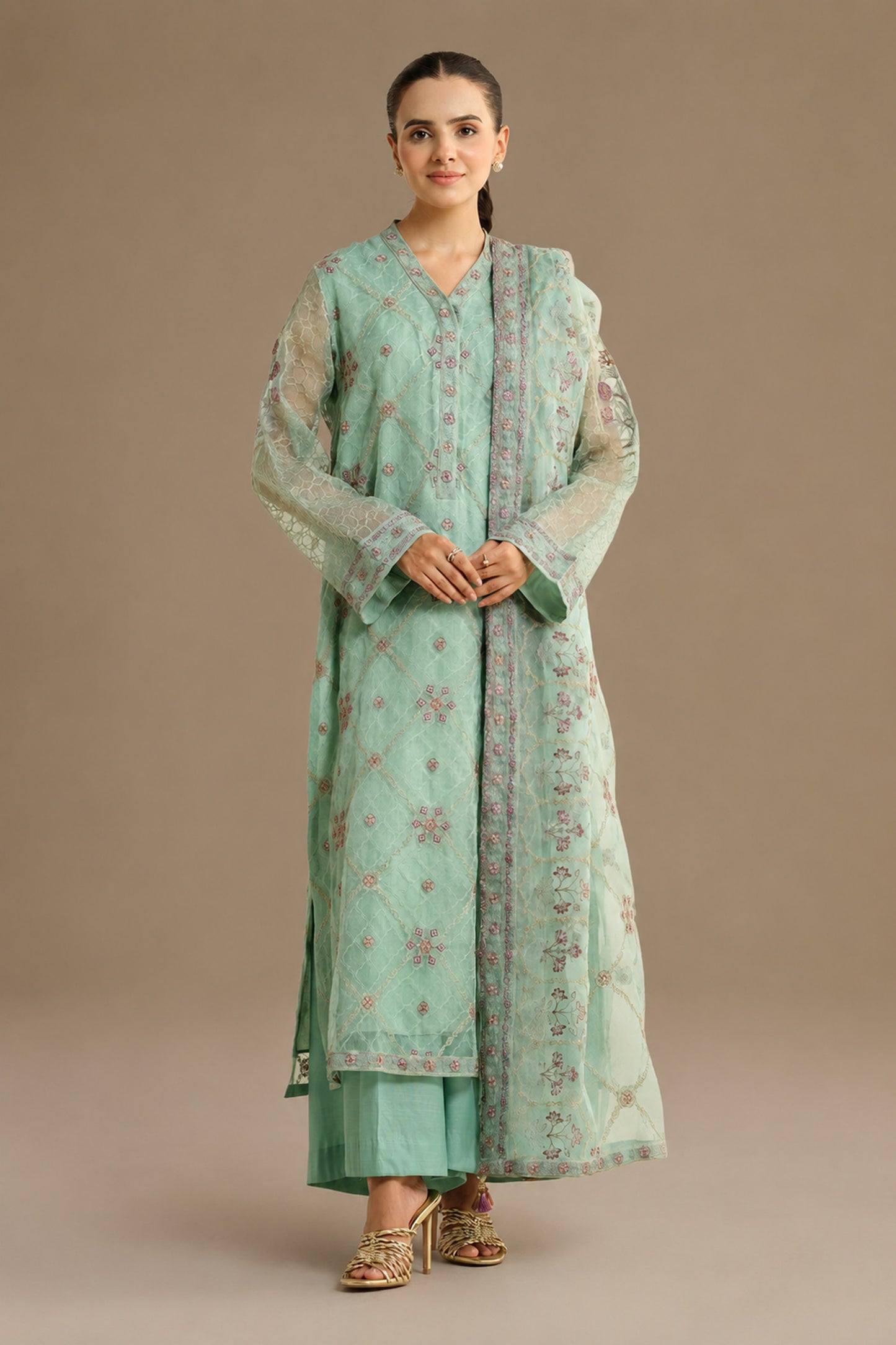 ORGANZA  |  EMBROIDERED