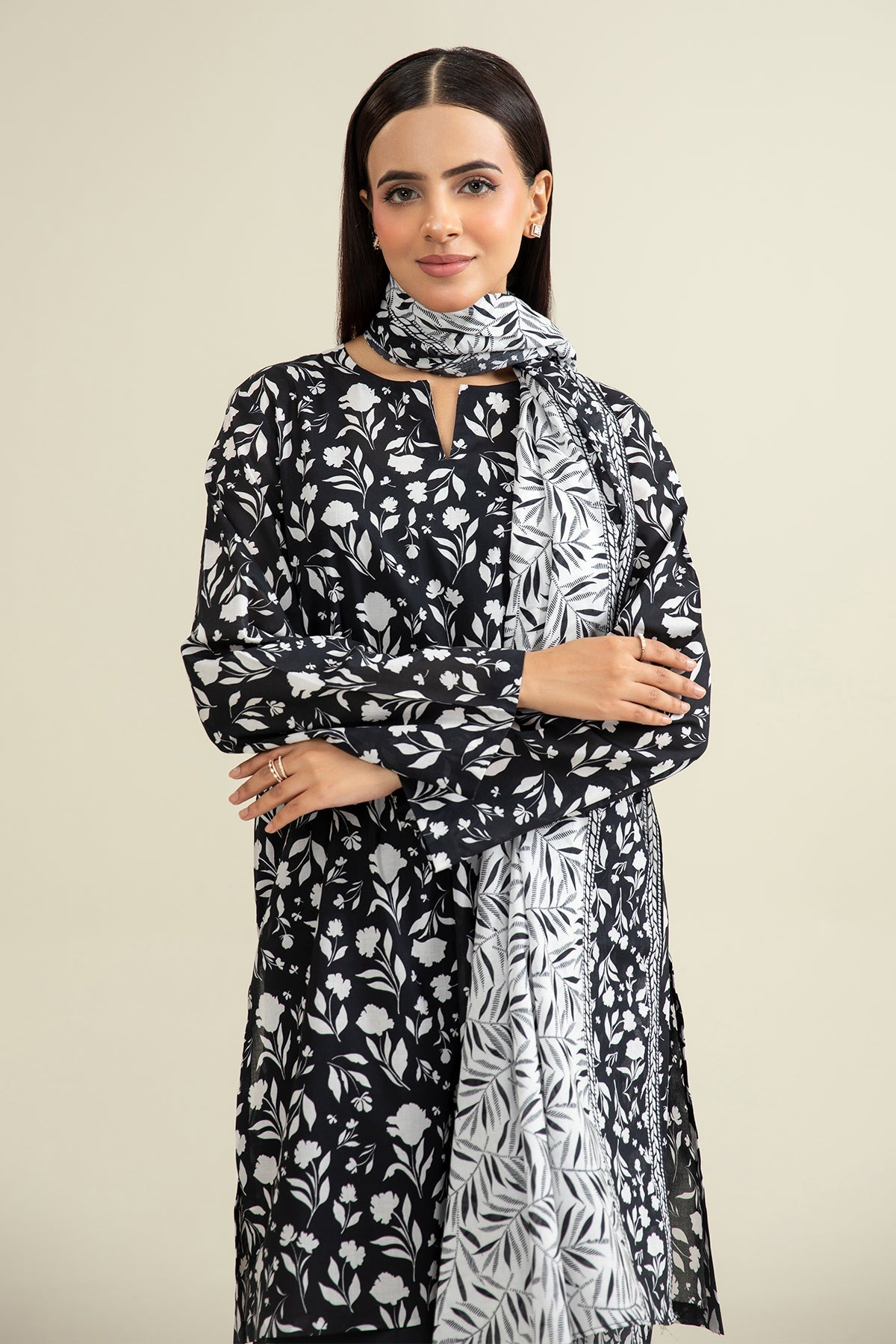 3 Piece - Printed Lawn Suit - X6222 R - Shop Now at Kayseria