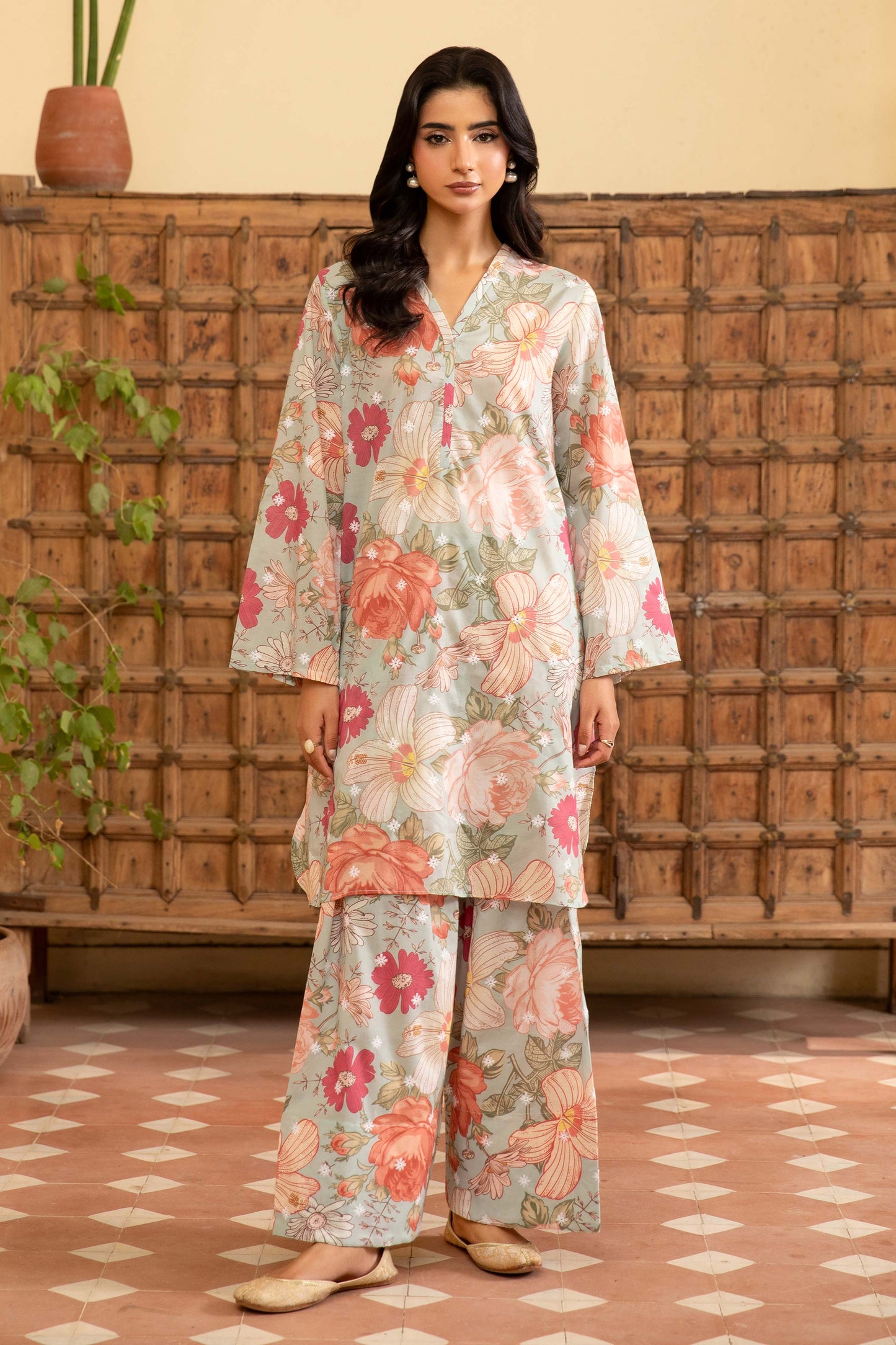 LAWN | EMBROIDERED