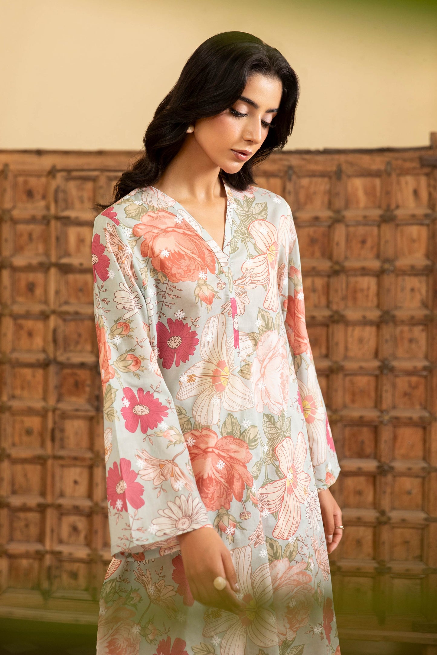 LAWN | EMBROIDERED