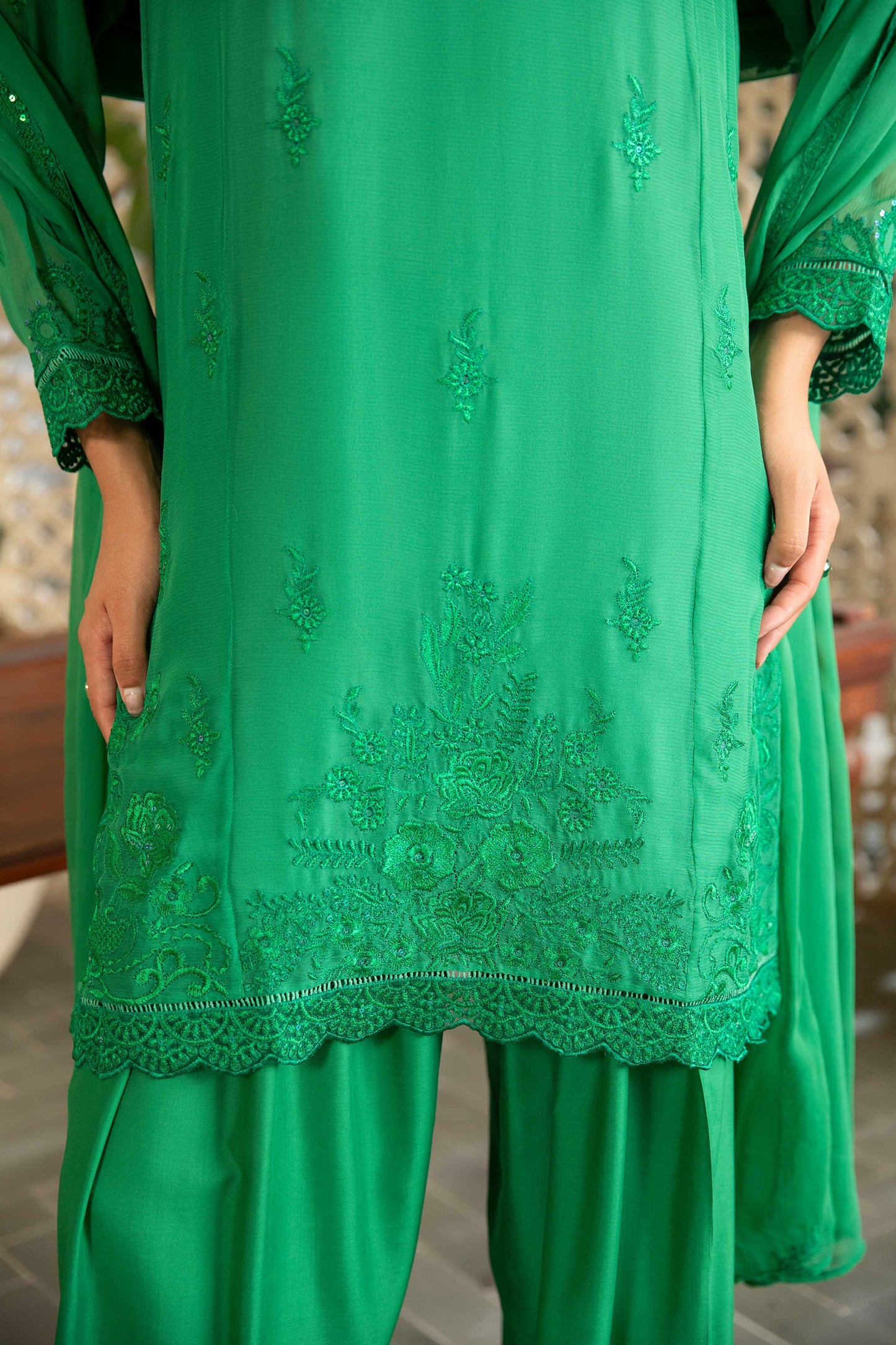 CHIFFON | EMBROIDERED