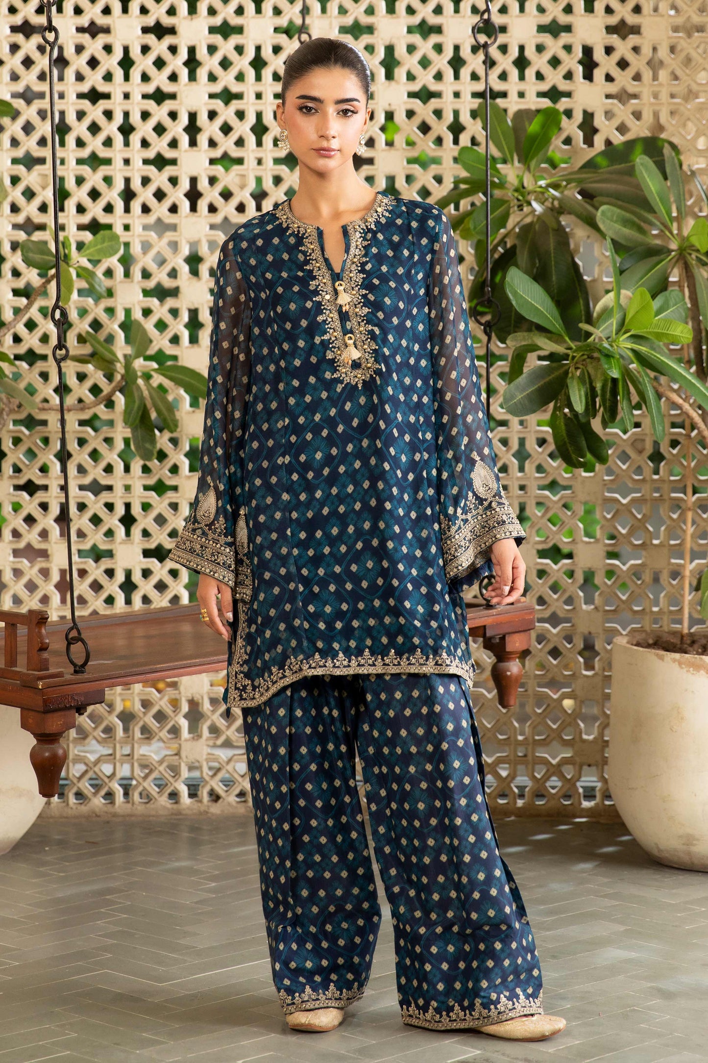 CHIFFON | EMBROIDERED